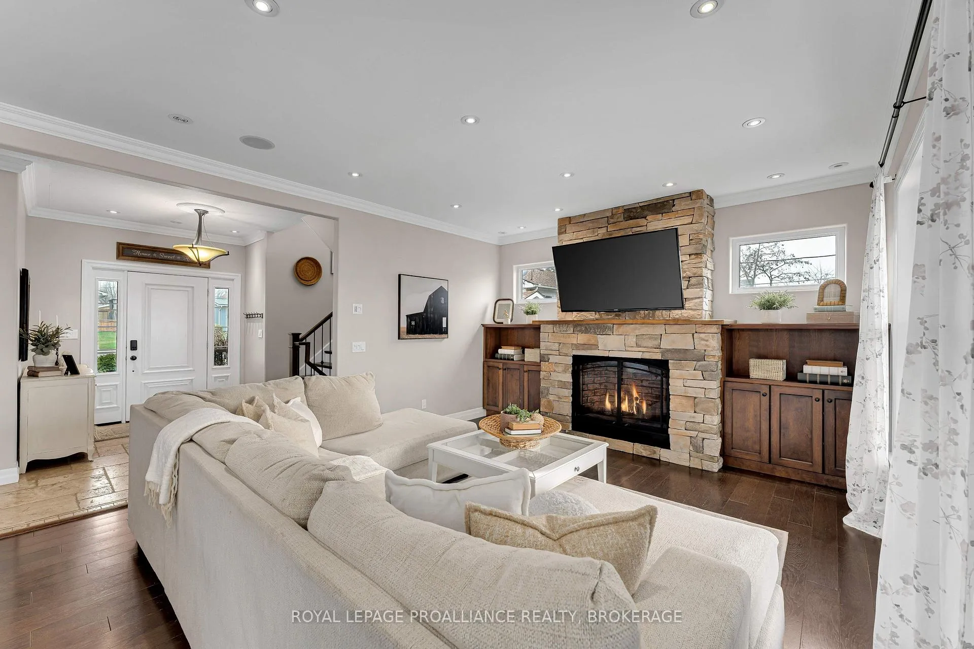 Photo 8 of 270 North Street, Gananoque — HOMEH