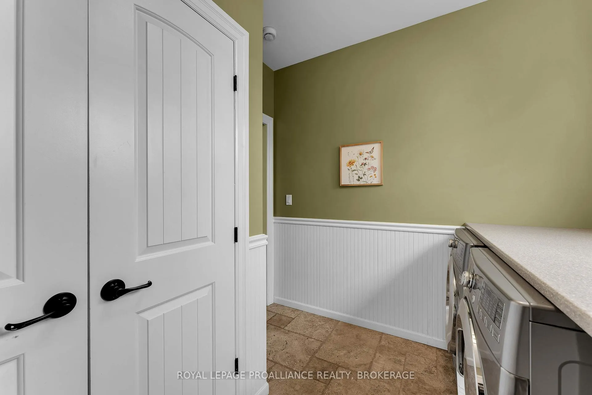 Photo 19 of 270 North Street, Gananoque — HOMEH