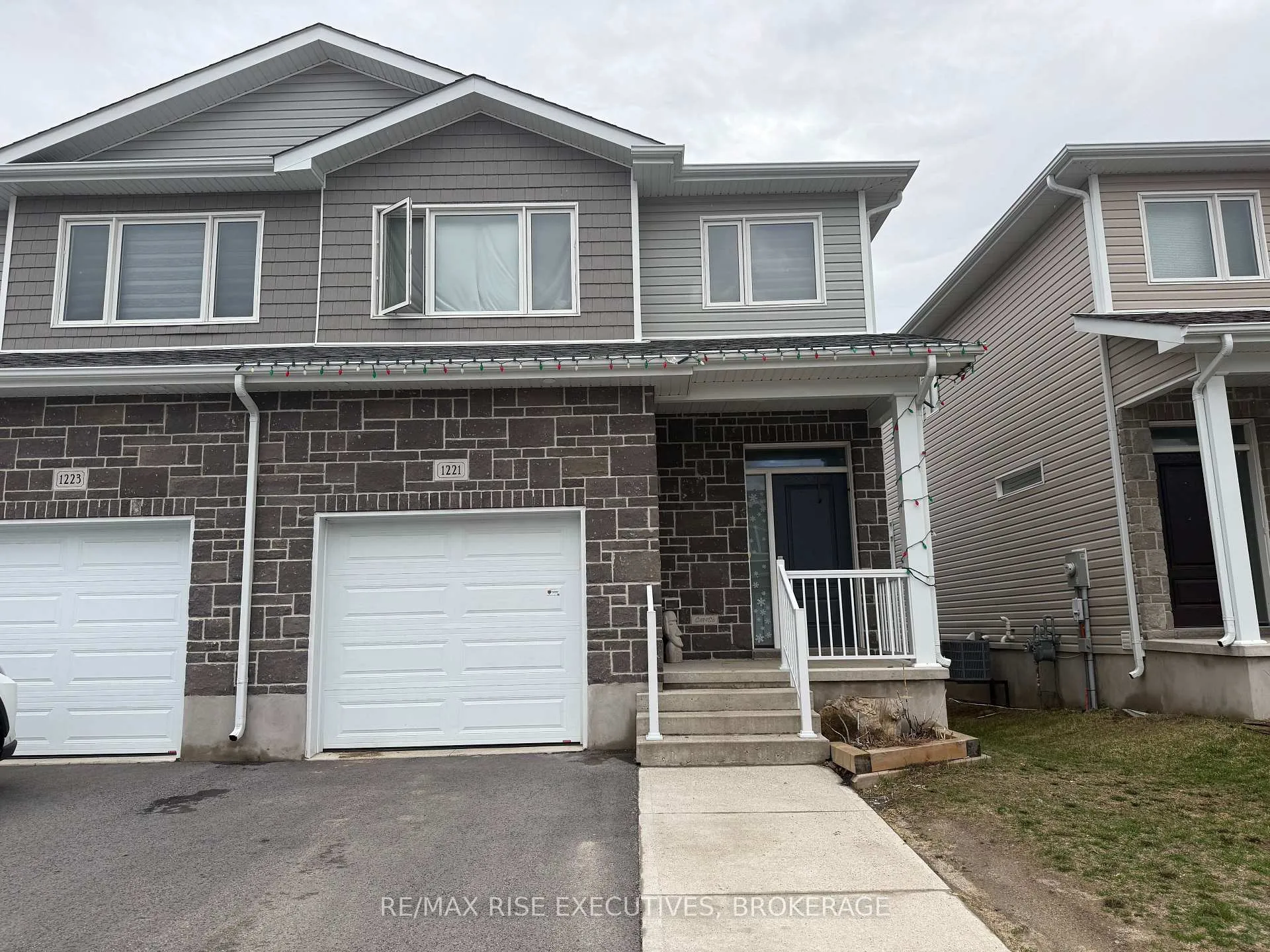 Photo 1 of 1221 Max Crescent, Kingston, City Northwest — HOMEH