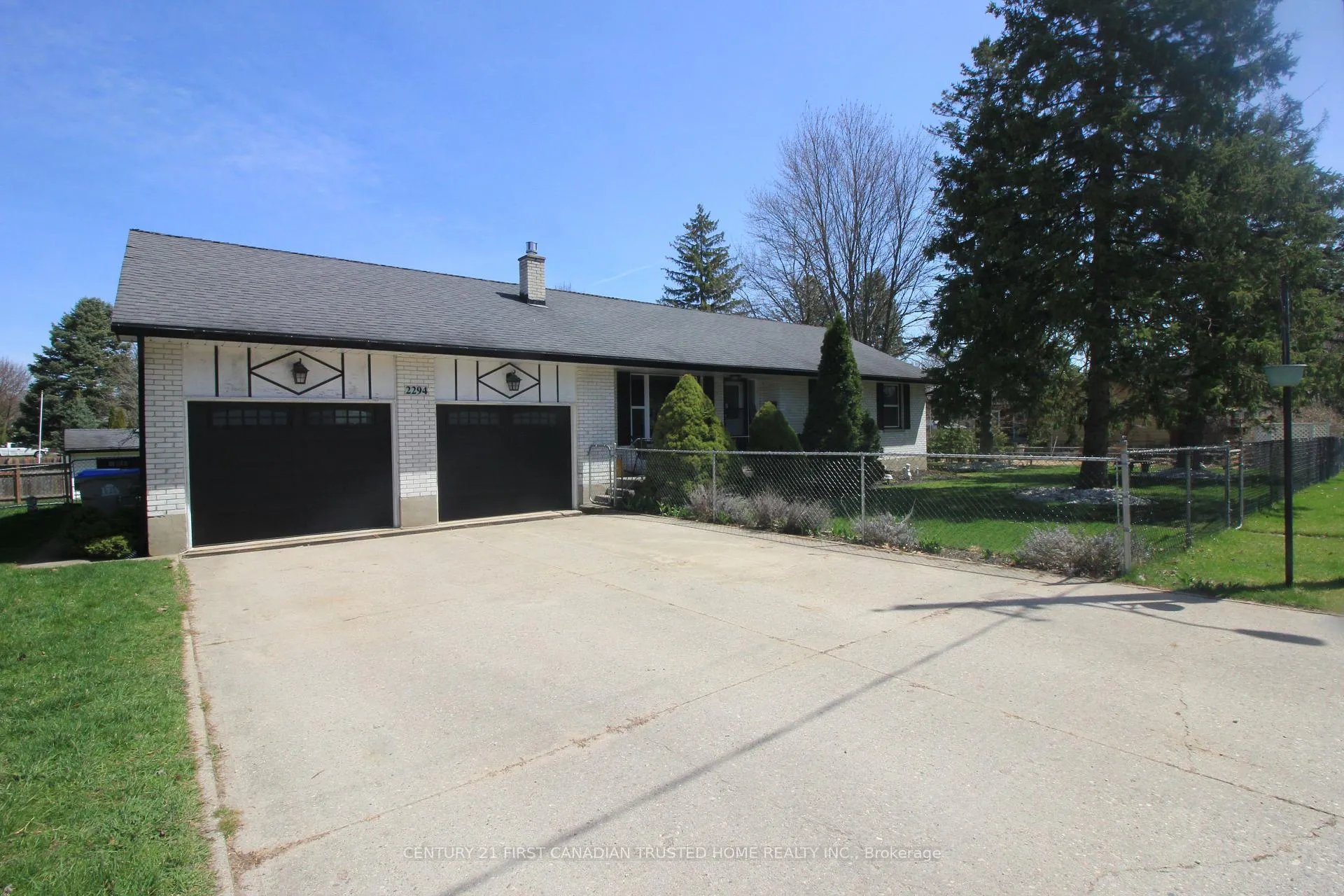 Front of 2294 Gore Street