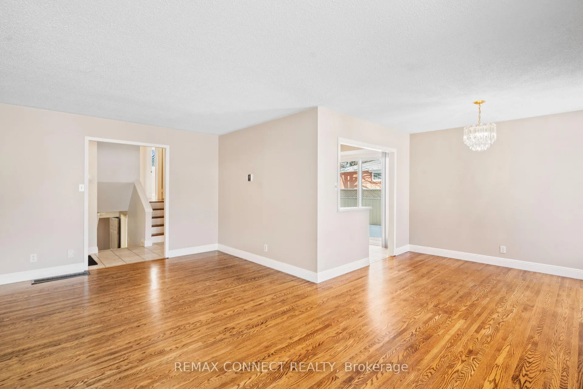 Photo 21 of 856 Chapleau Drive, Pickering, Bay Ridges — HOMEH