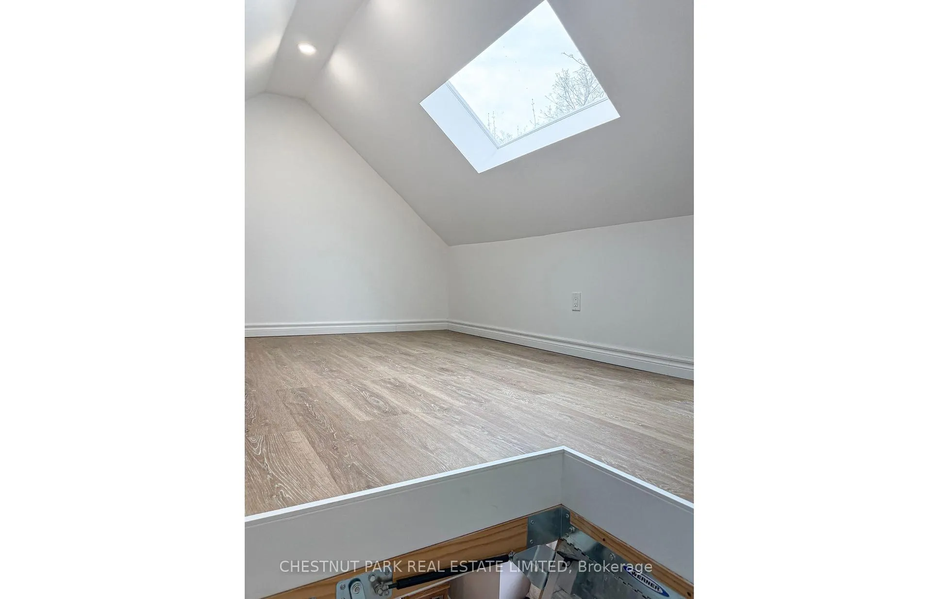Photo 25 of 87 Bowmore Road, Toronto, Woodbine Corridor — HOMEH