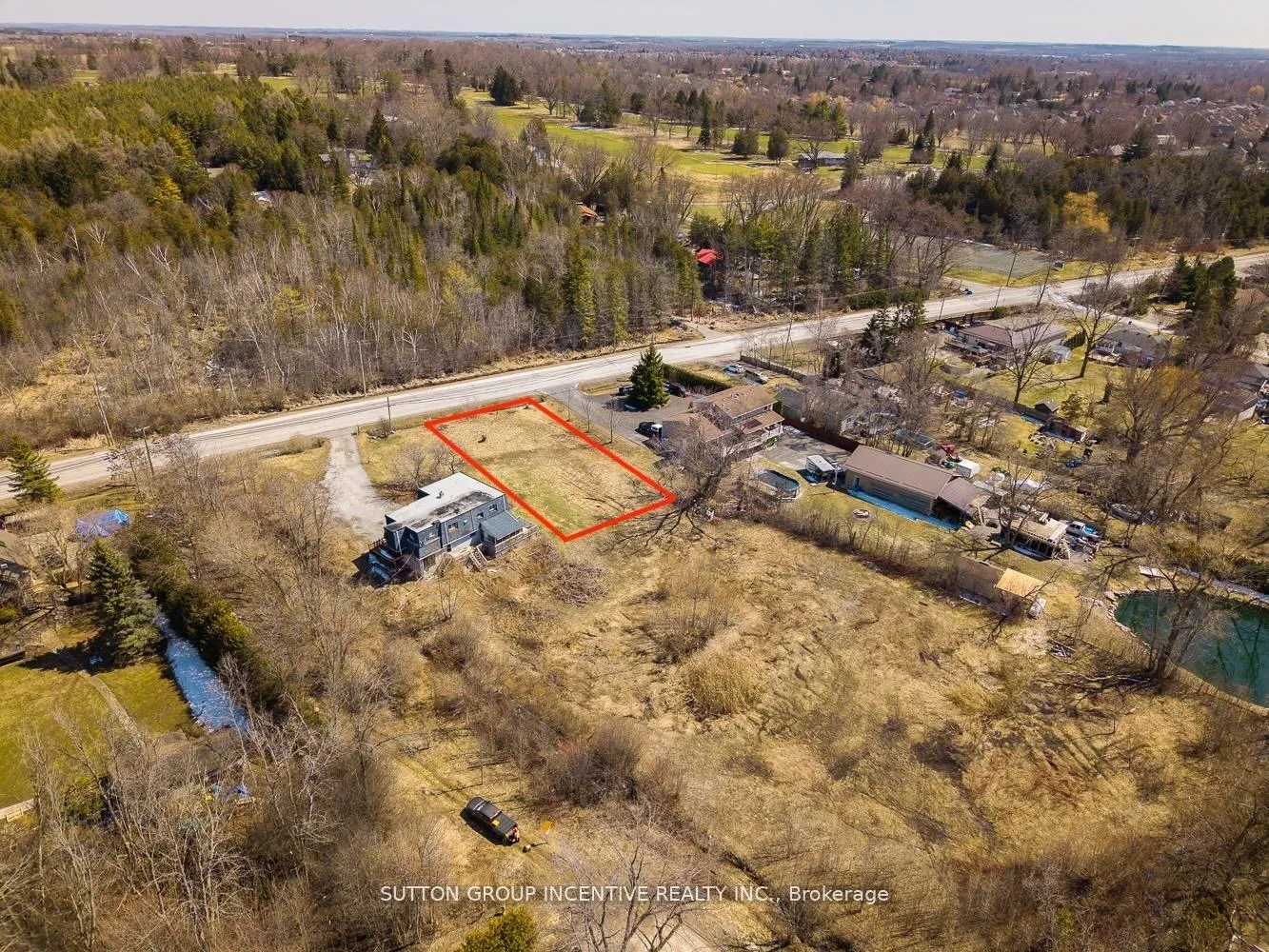 Photo 2 of 296 Metro Road N, Georgina, Historic Lakeshore Communities — HOMEH