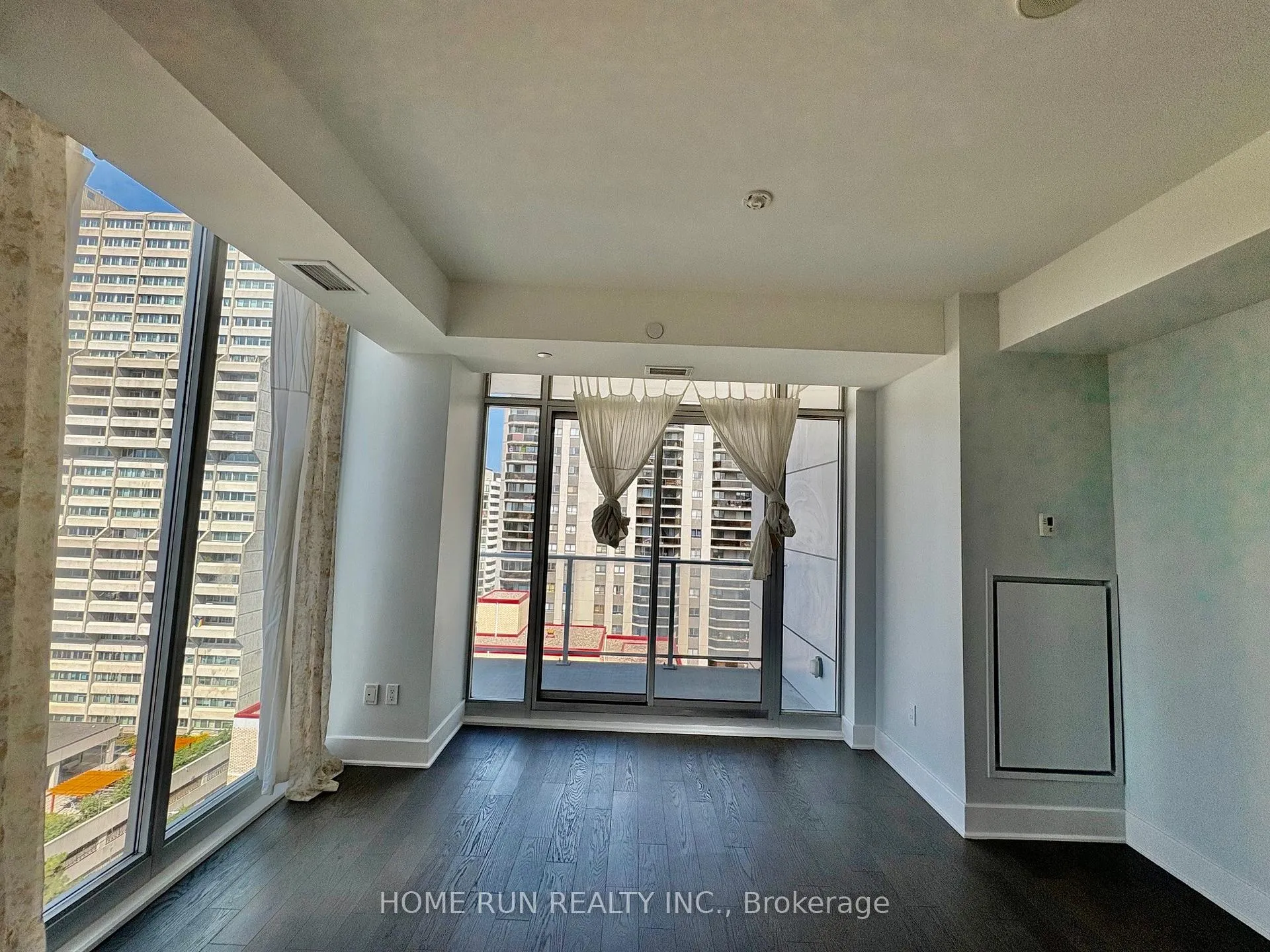 Photo 8 of Unit 3, 255 Bay Street, Ottawa, Ottawa Centre — HOMEH