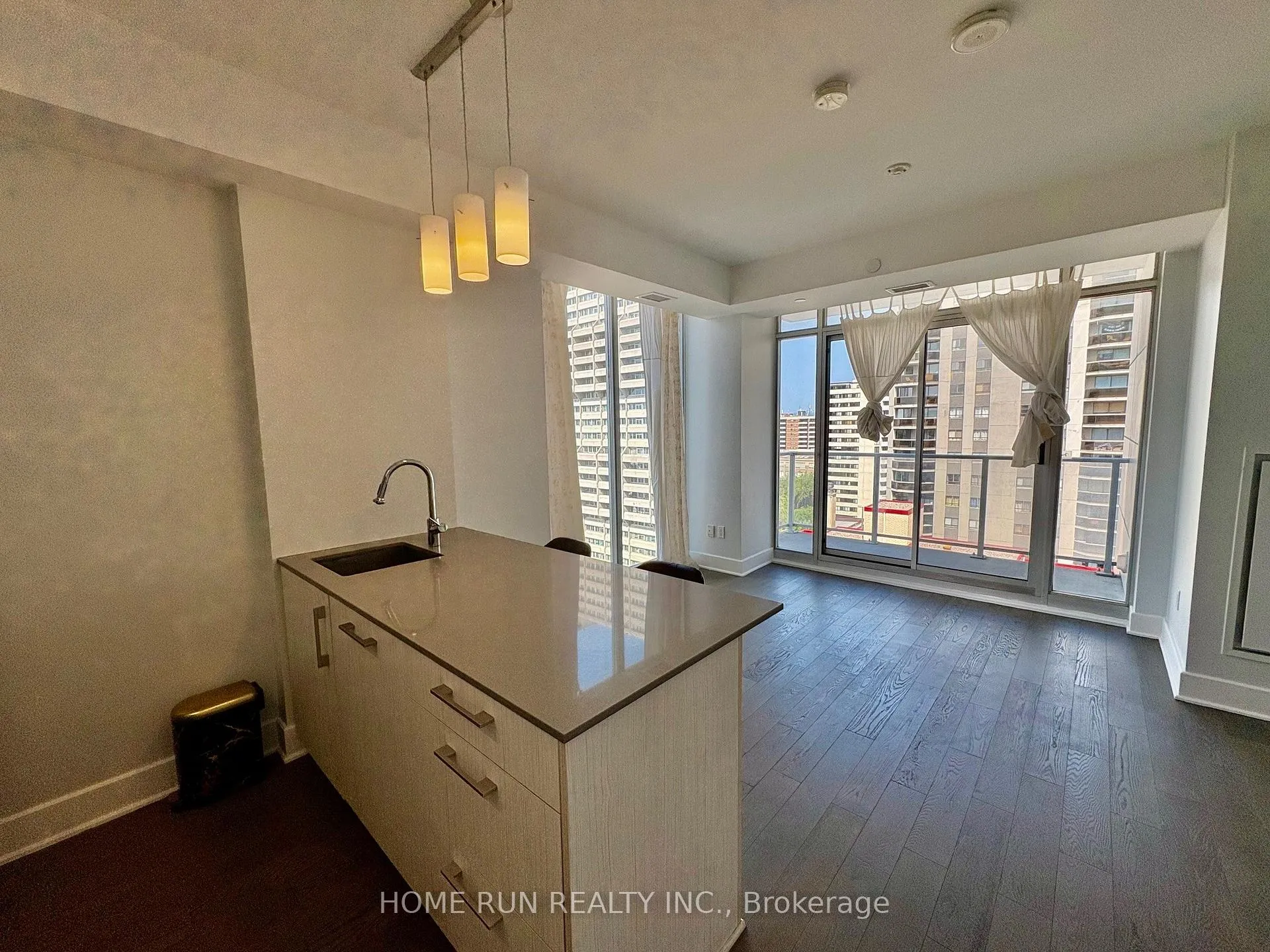 Photo 12 of Unit 3, 255 Bay Street, Ottawa, Ottawa Centre — HOMEH