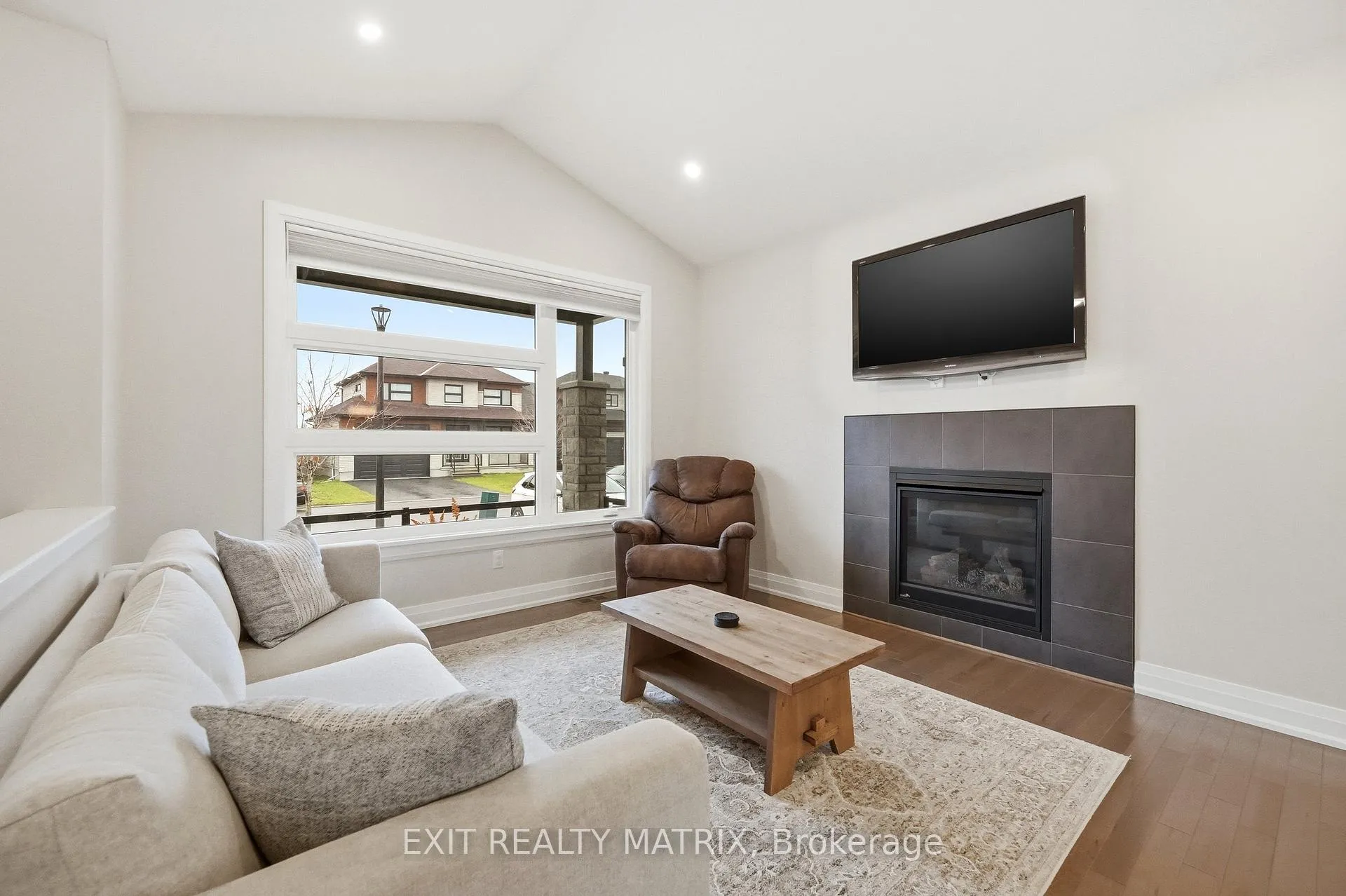 Photo 6 of 397 Colmar Street, Russell, Embrun — HOMEH