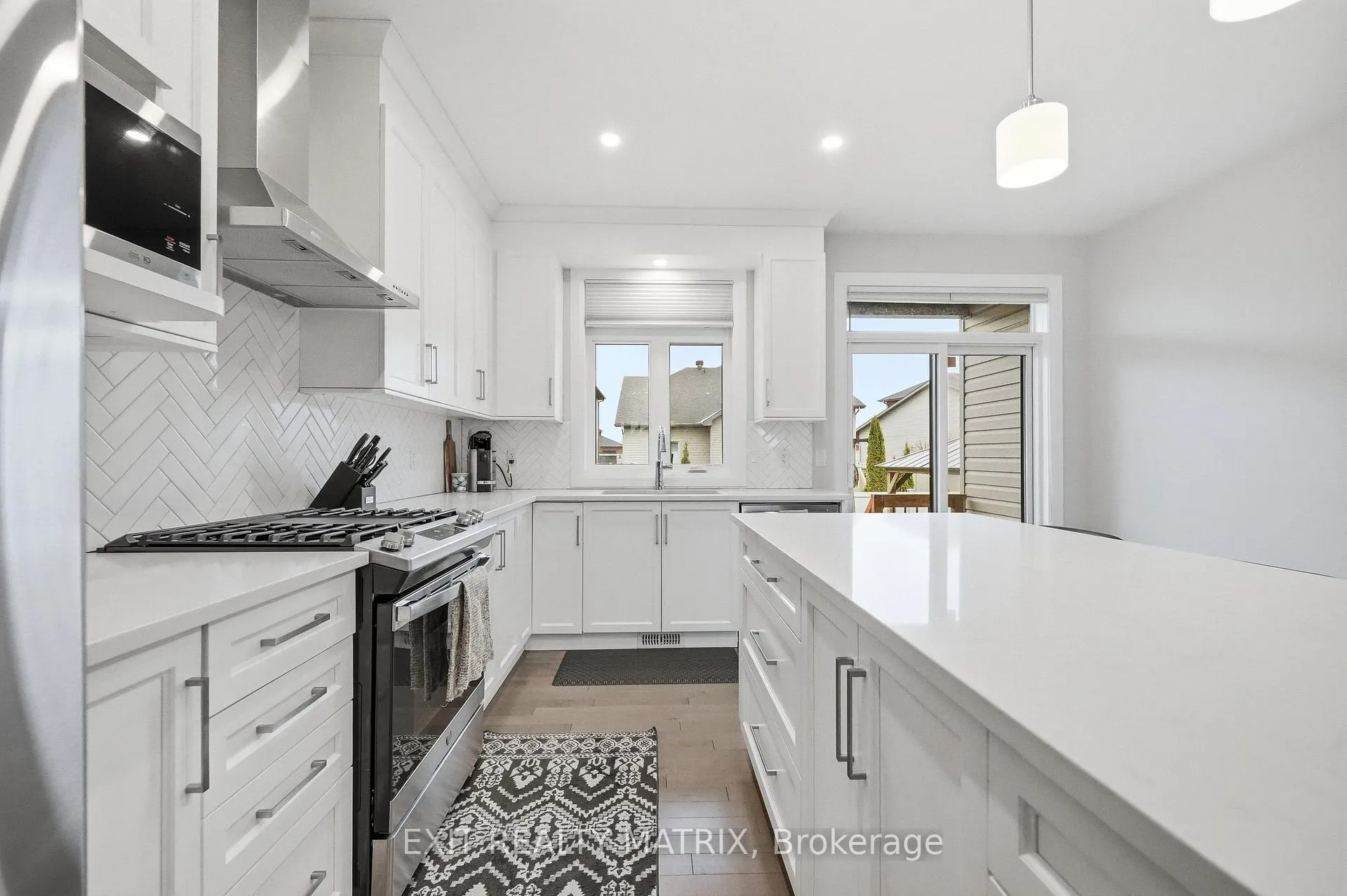 Photo 12 of 397 Colmar Street, Russell, Embrun — HOMEH
