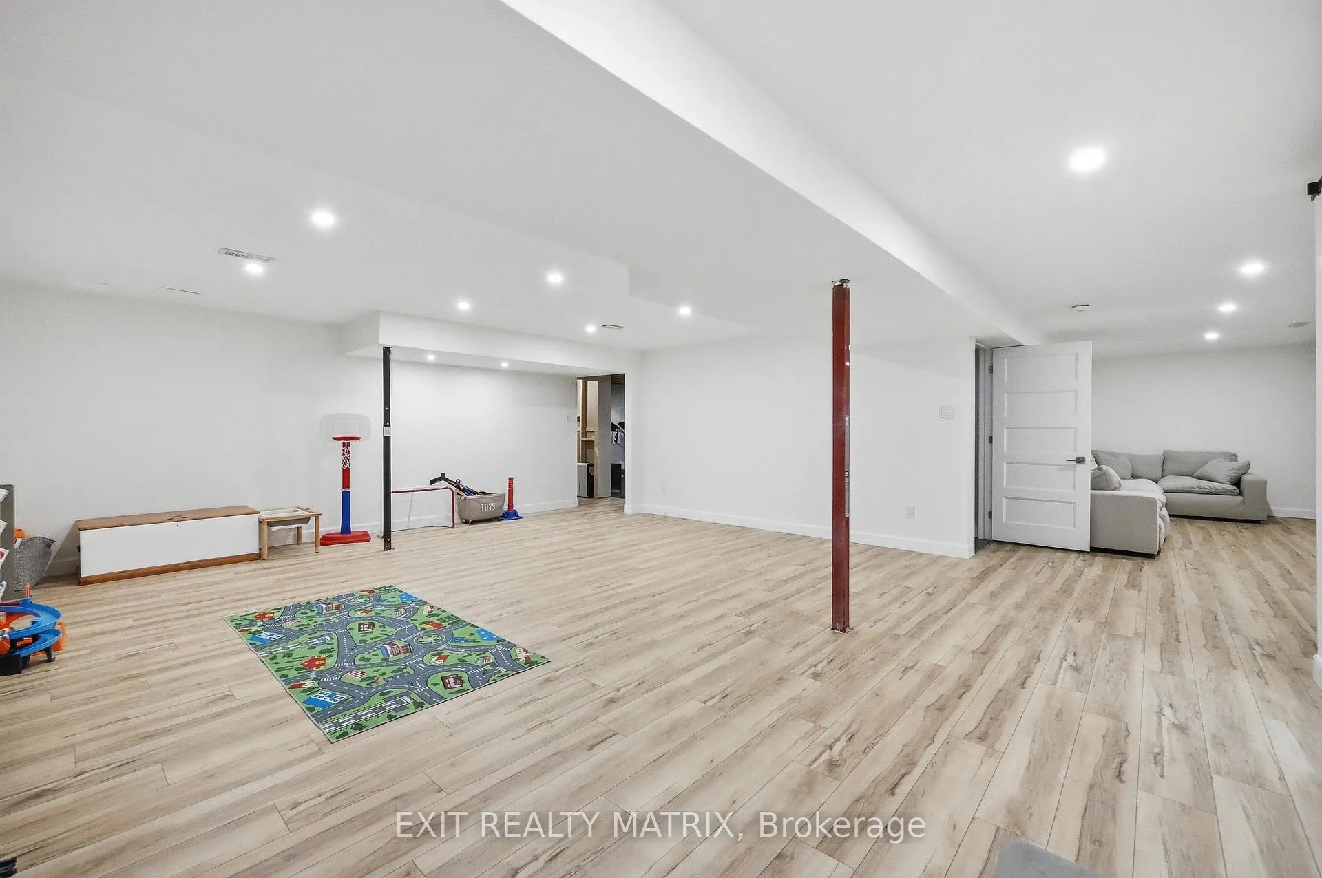 Photo 25 of 397 Colmar Street, Russell, Embrun — HOMEH