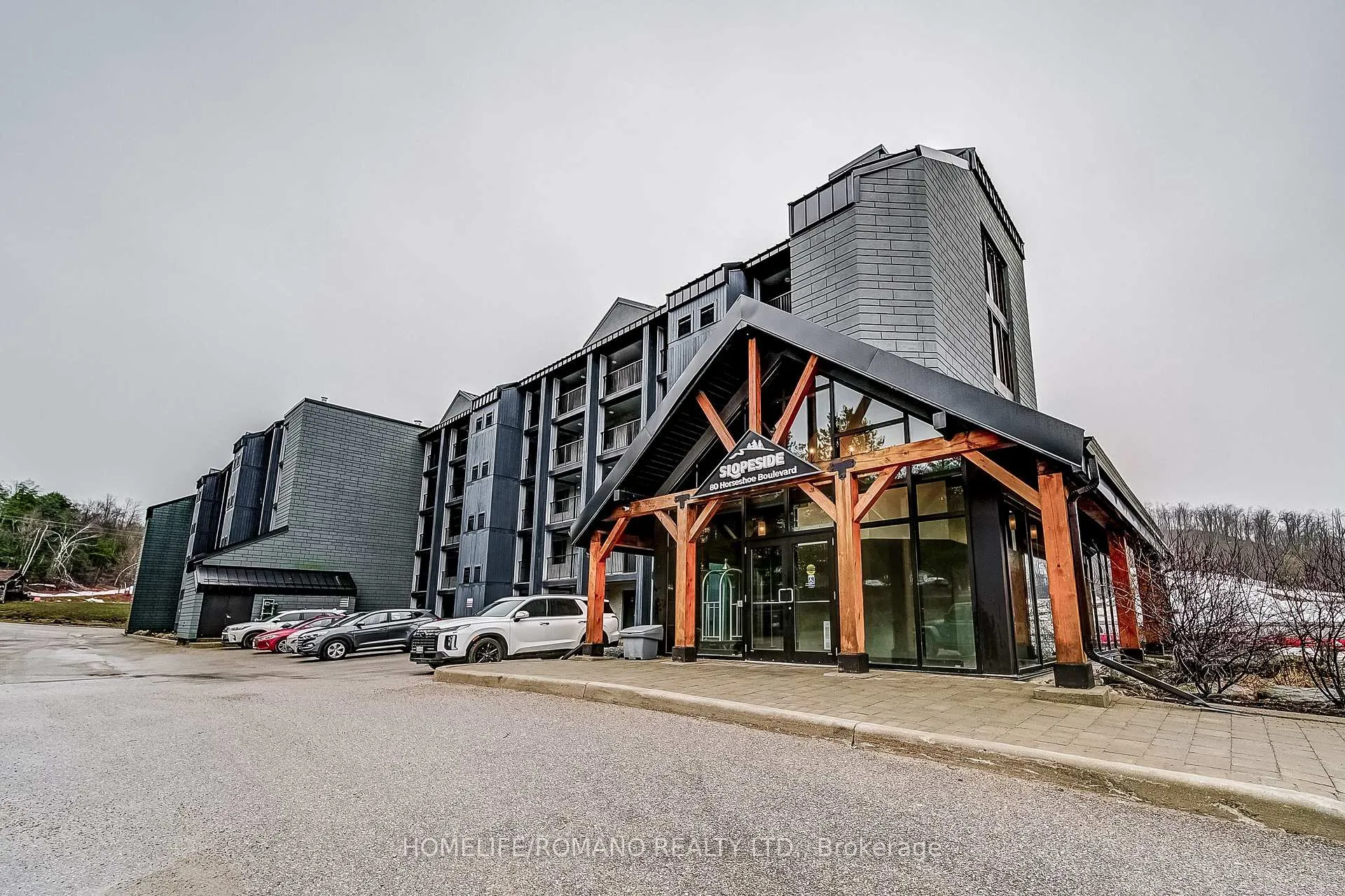 Photo 2 of Unit 305, 80 Horseshoe Boulevard, Oro-Medonte, Horseshoe Valley — HOMEH