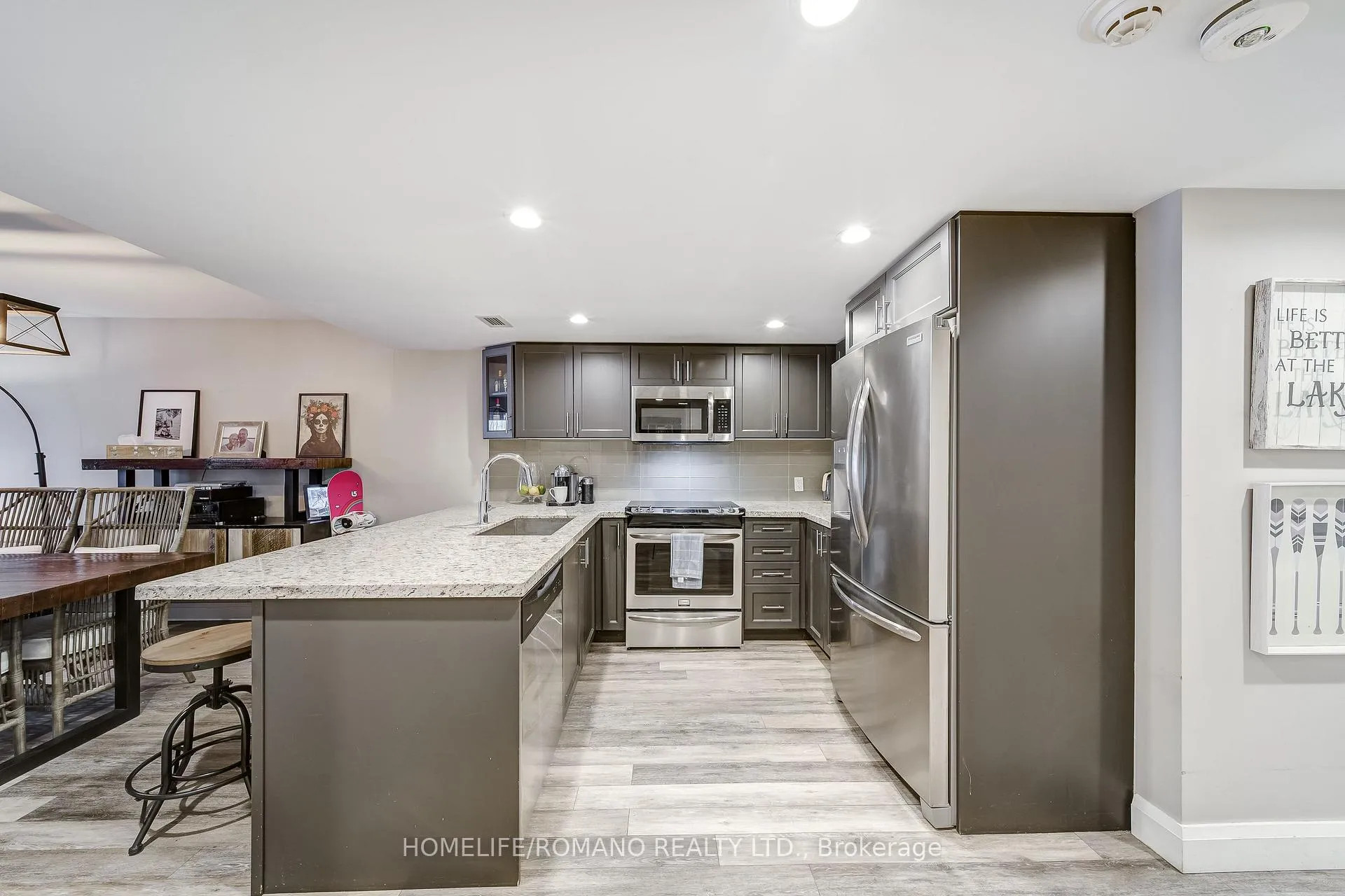 Photo 9 of Unit 305, 80 Horseshoe Boulevard, Oro-Medonte, Horseshoe Valley — HOMEH