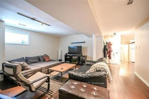 Photo 4 of Unit LOWER, 86 Chatham Street, Hamilton, Kirkendall — HOMEH