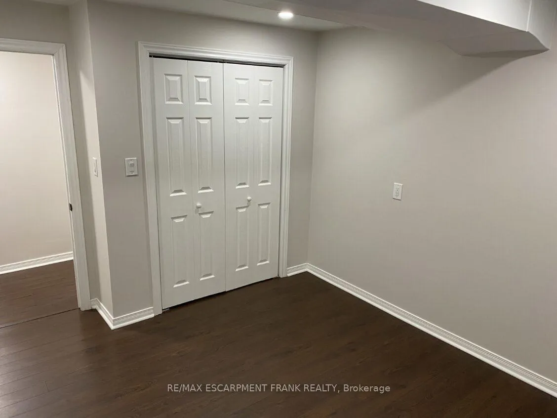 Photo 16 of Unit LOWER, 86 Chatham Street, Hamilton, Kirkendall — HOMEH