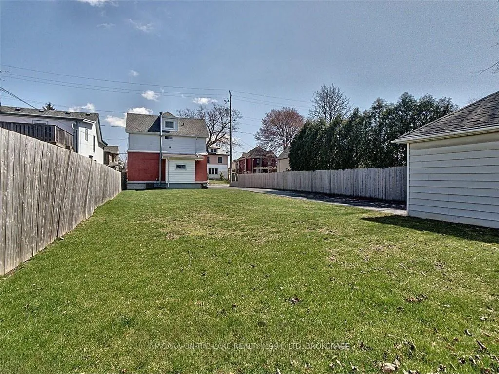 Photo 3 of Unit Main Level, 89 Hellems Avenue, Welland, Welland Downtown — HOMEH