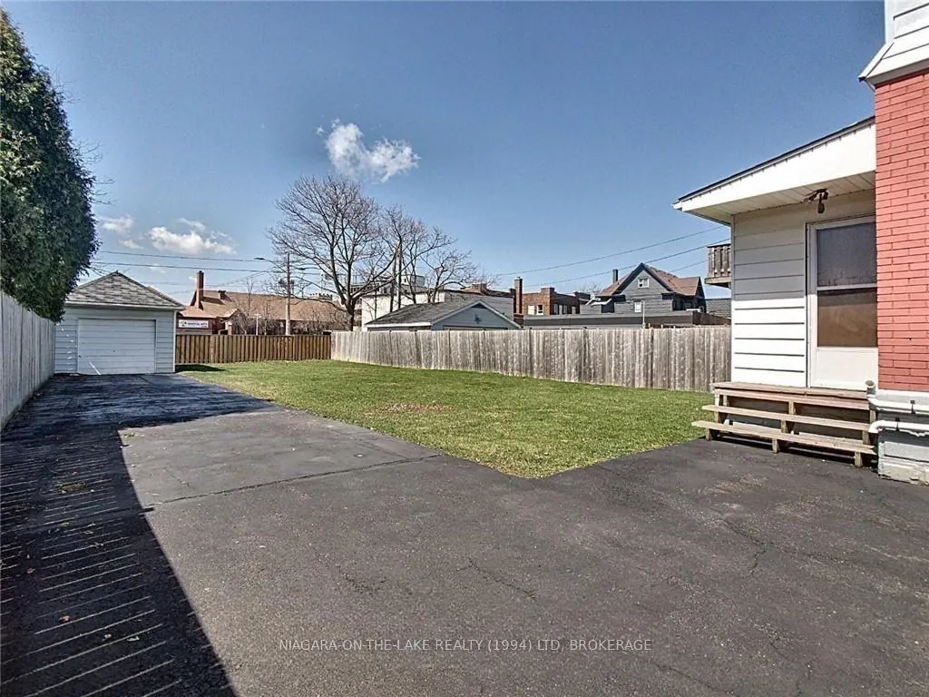Photo 4 of Unit Main Level, 89 Hellems Avenue, Welland, Welland Downtown — HOMEH
