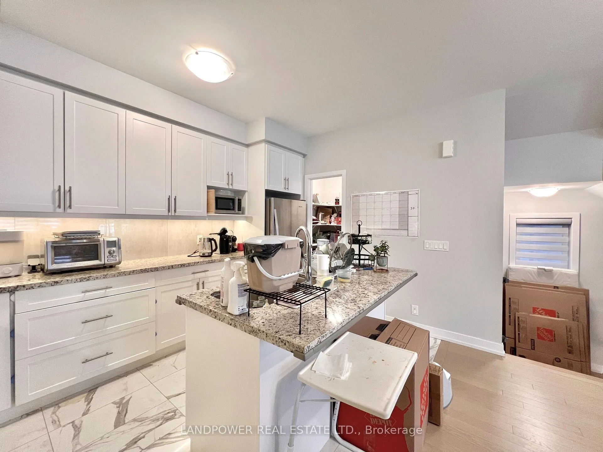 Photo 5 of 82 William Shearn Crescent, Markham, Angus Glen — HOMEH