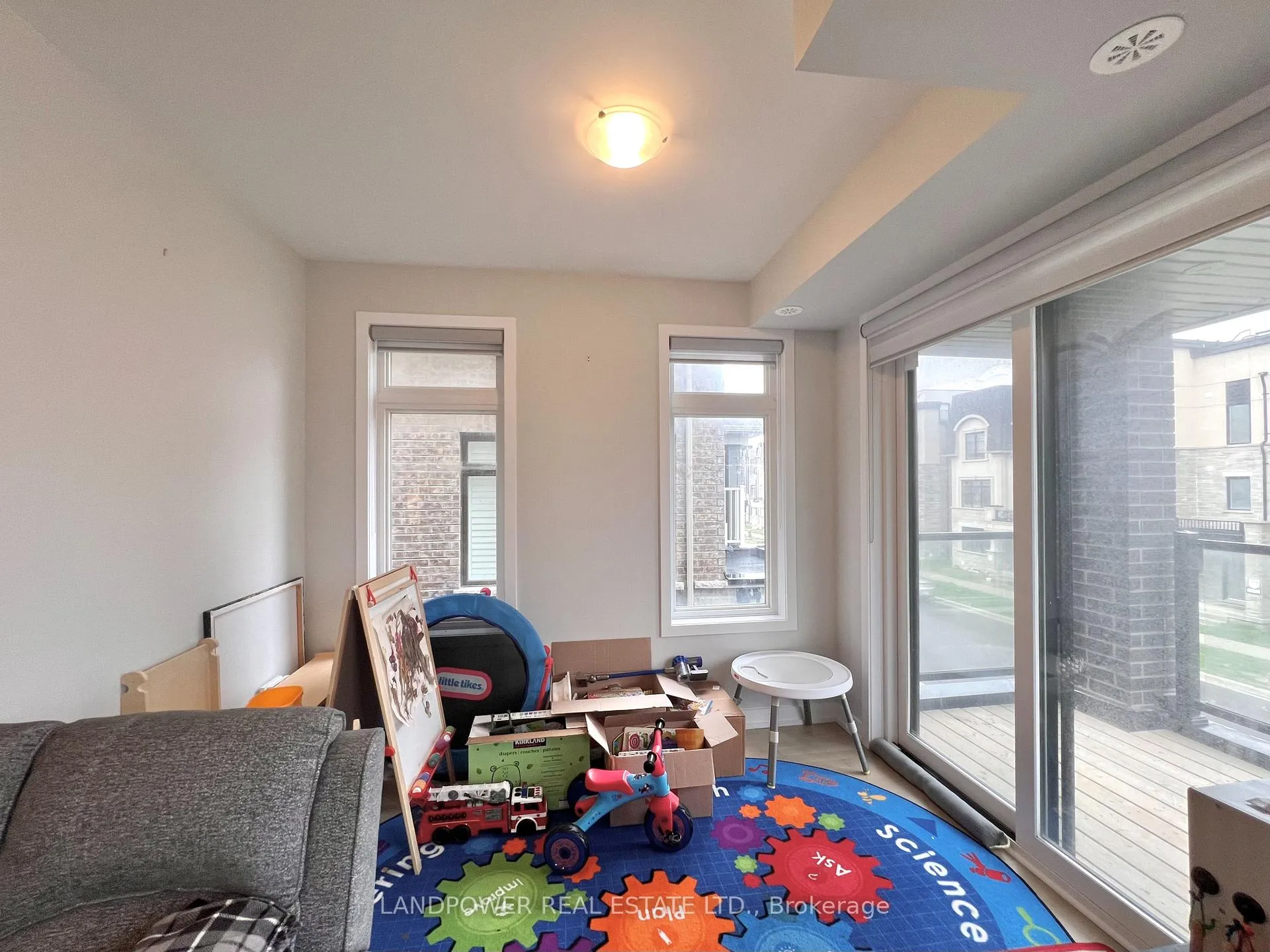Photo 11 of 82 William Shearn Crescent, Markham, Angus Glen — HOMEH