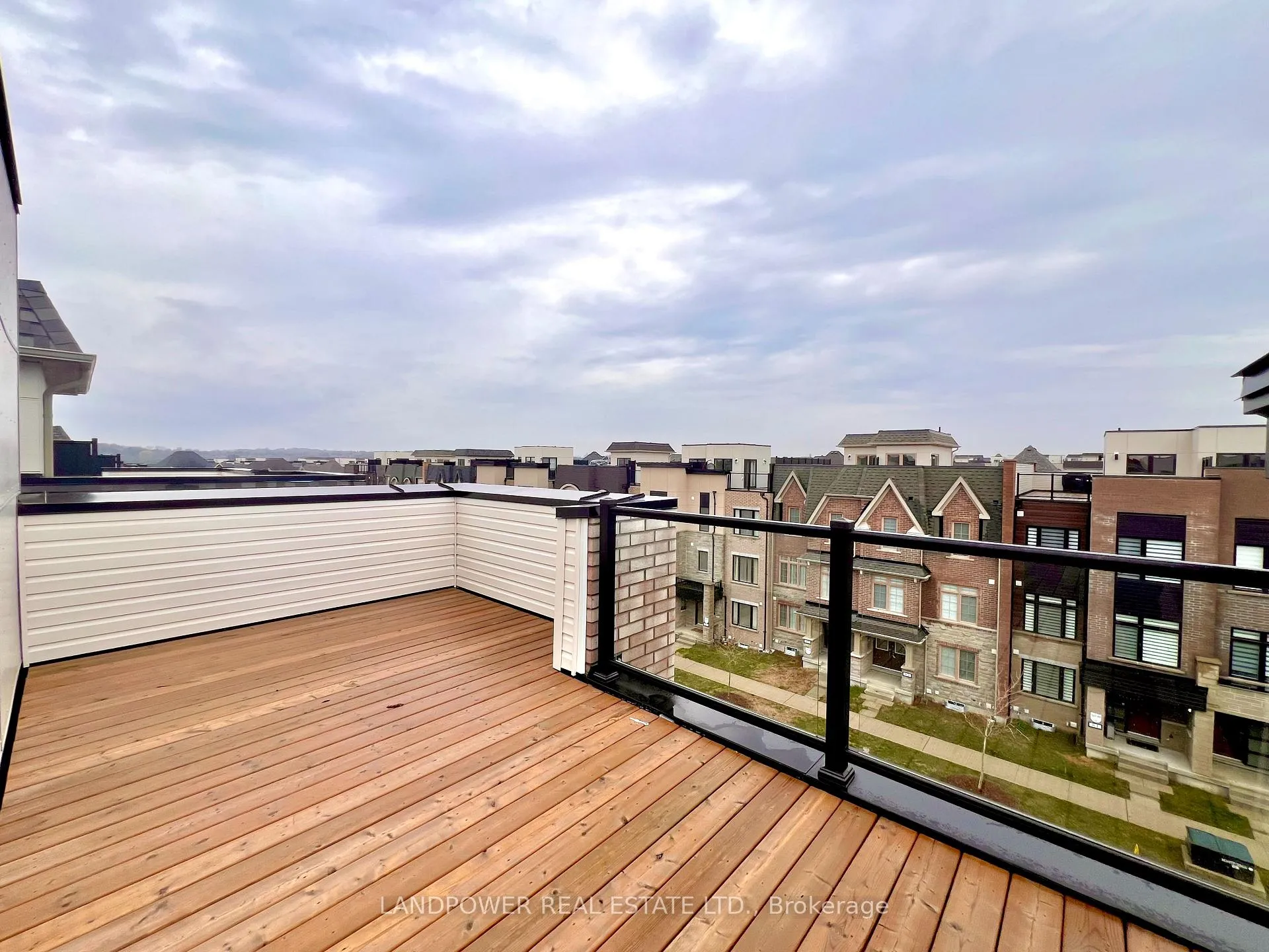 Photo 24 of 82 William Shearn Crescent, Markham, Angus Glen — HOMEH