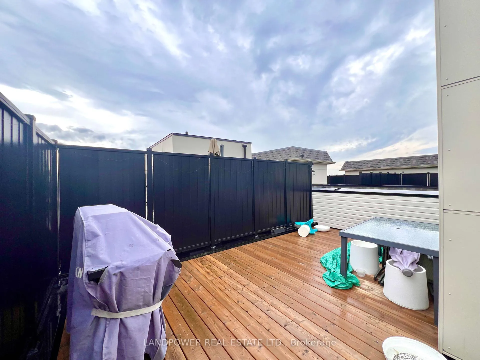 Photo 25 of 82 William Shearn Crescent, Markham, Angus Glen — HOMEH