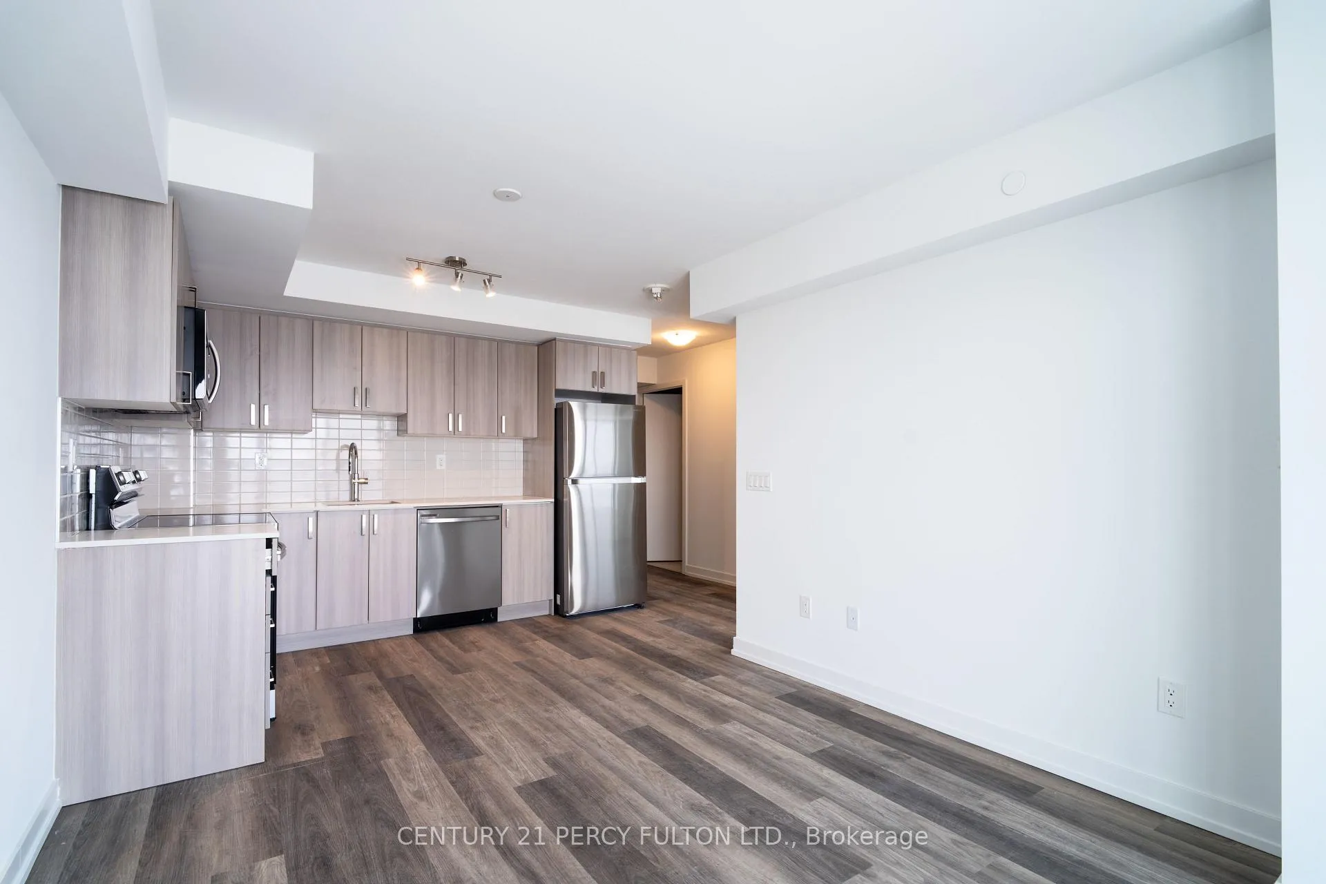 Photo 10 of Unit 2011, 1435 Celebration Drive, Pickering, Bay Ridges — HOMEH