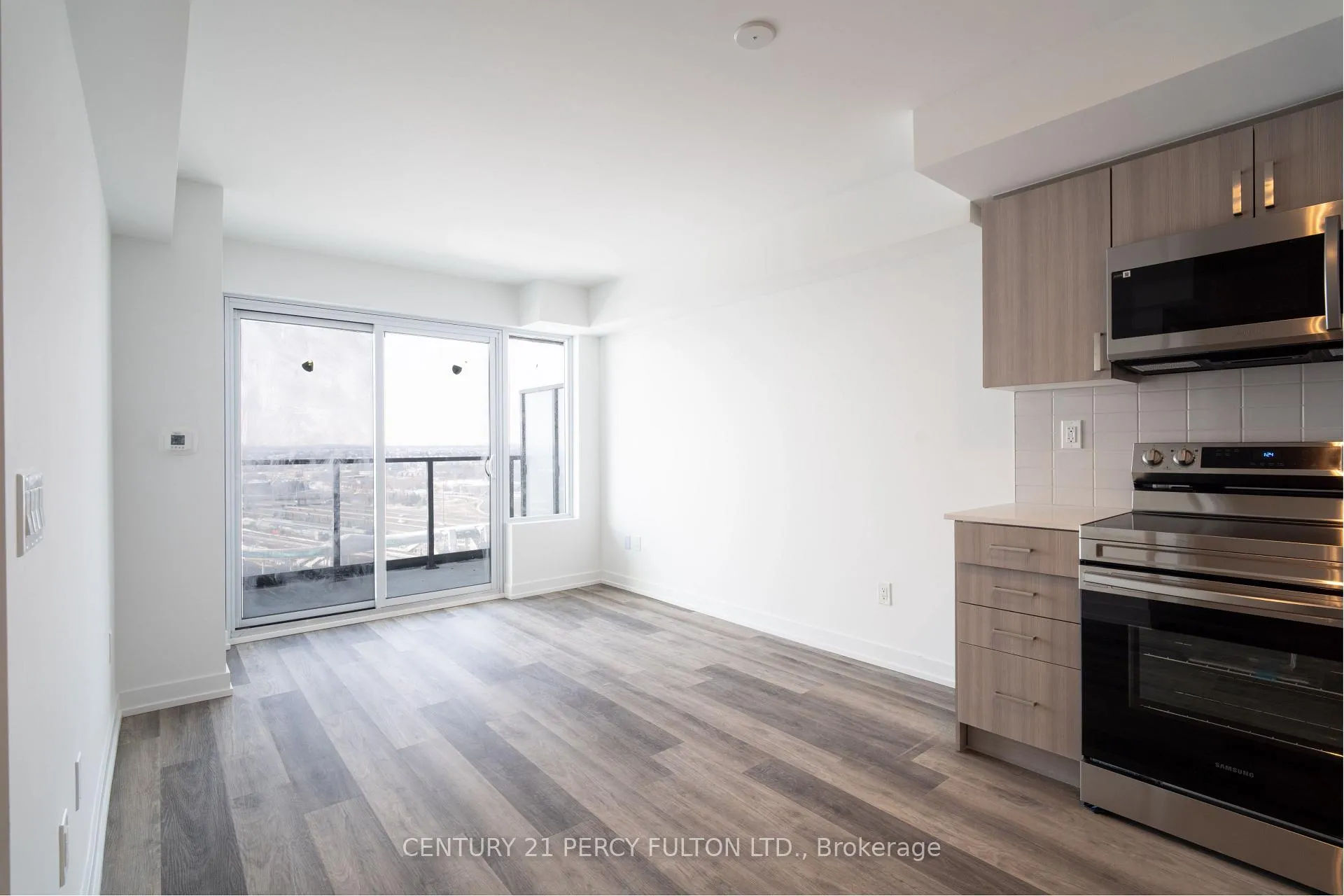 Photo 11 of Unit 2011, 1435 Celebration Drive, Pickering, Bay Ridges — HOMEH