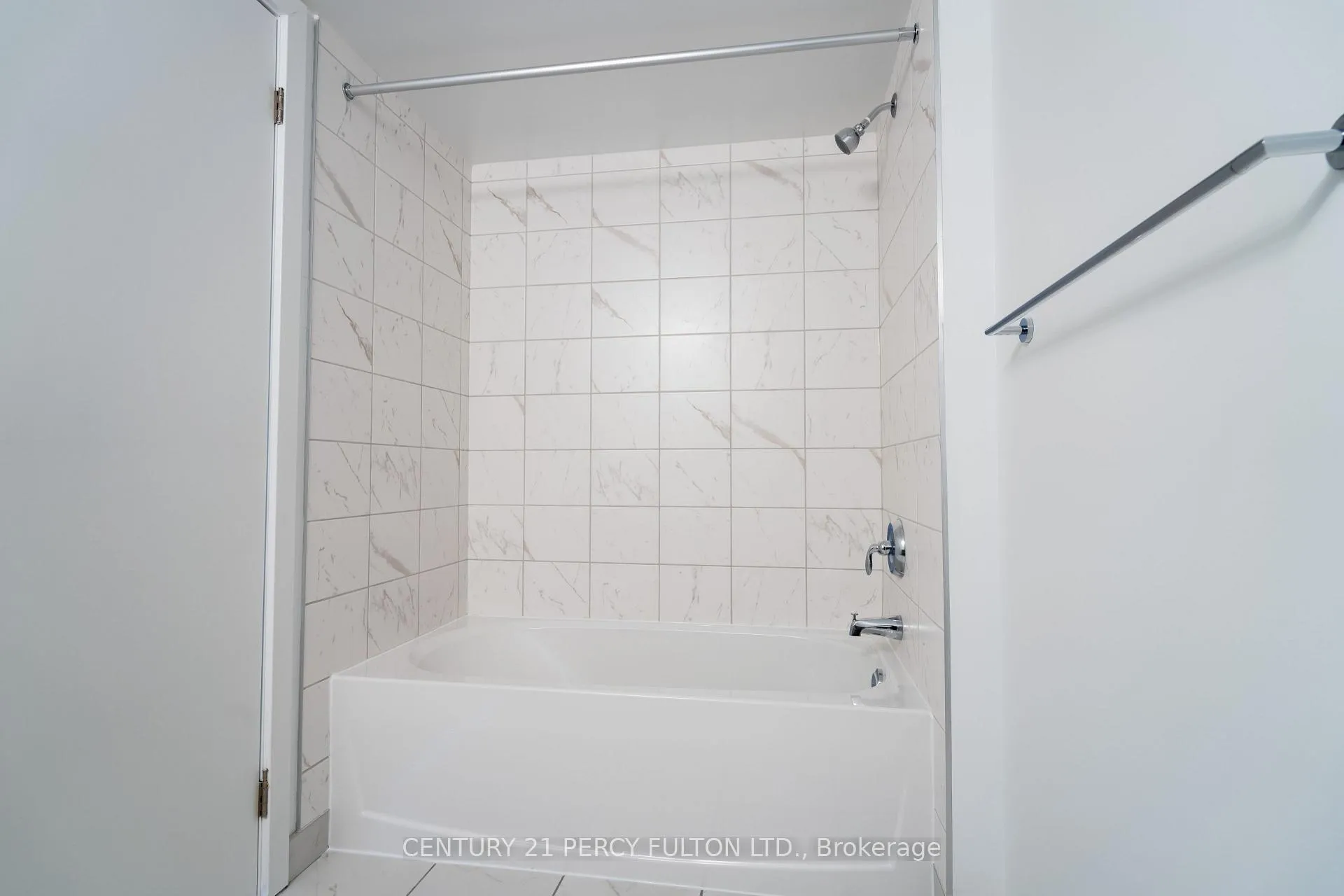 Photo 19 of Unit 2011, 1435 Celebration Drive, Pickering, Bay Ridges — HOMEH