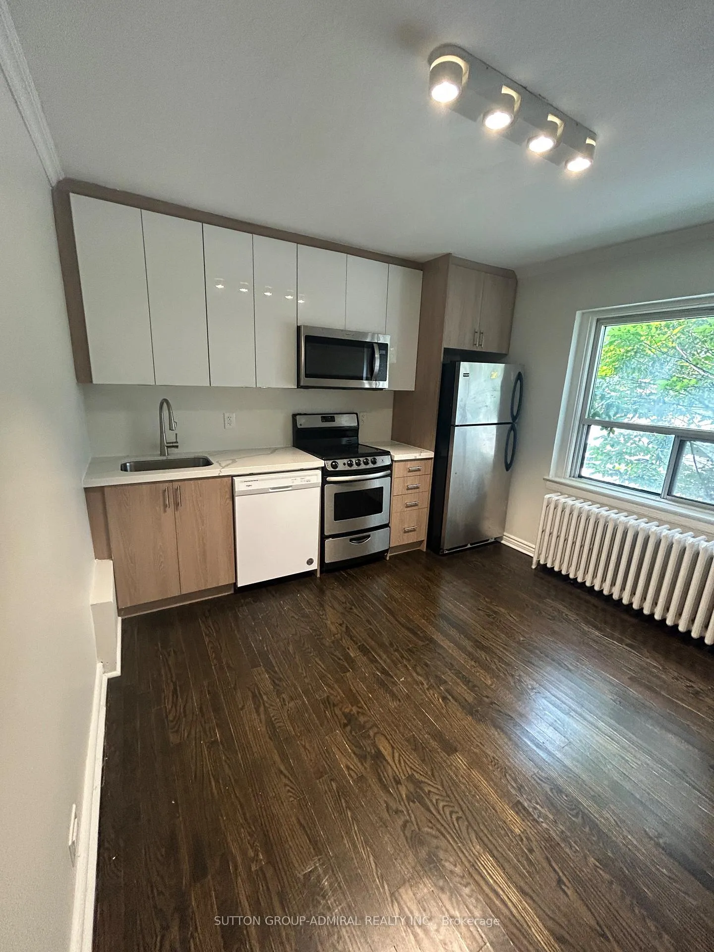 Photo 4 of Unit 42, 166 Eastbourne Avenue, Toronto, Yonge-Eglinton — HOMEH