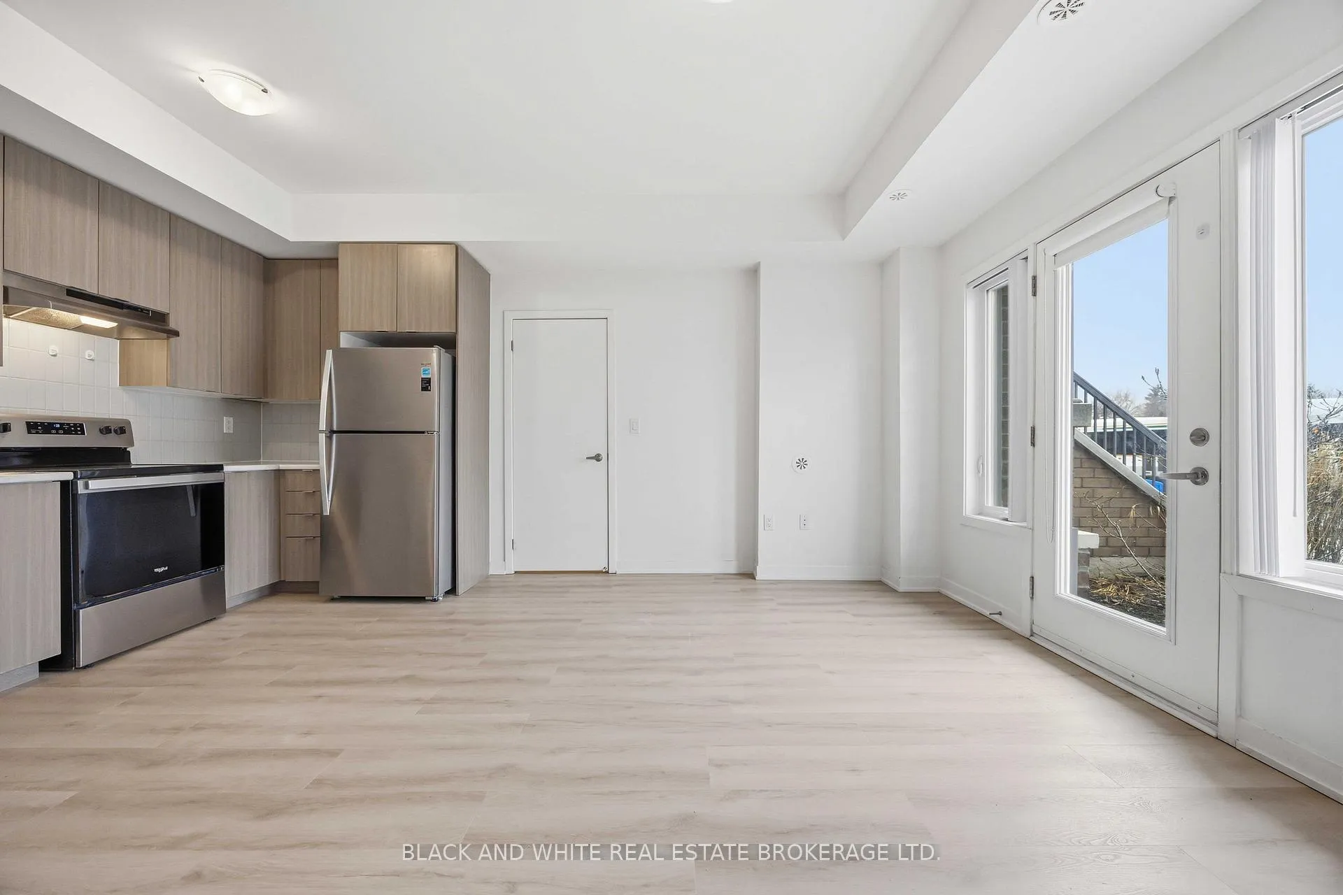 Photo 10 of Unit 505, 1525 Kingston Road, Pickering, Town Centre — HOMEH