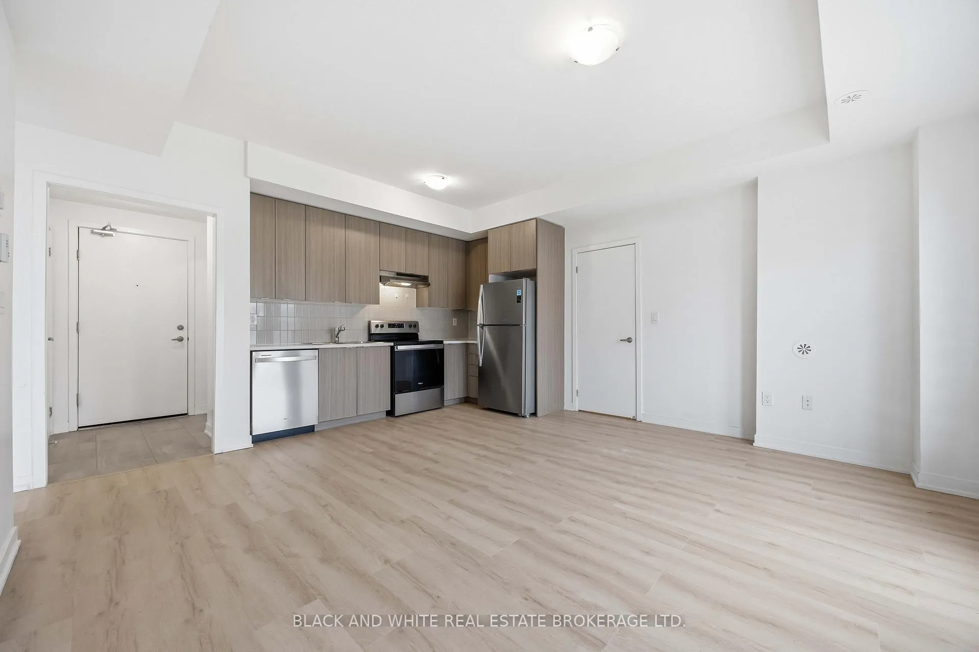 Photo 12 of Unit 505, 1525 Kingston Road, Pickering, Town Centre — HOMEH
