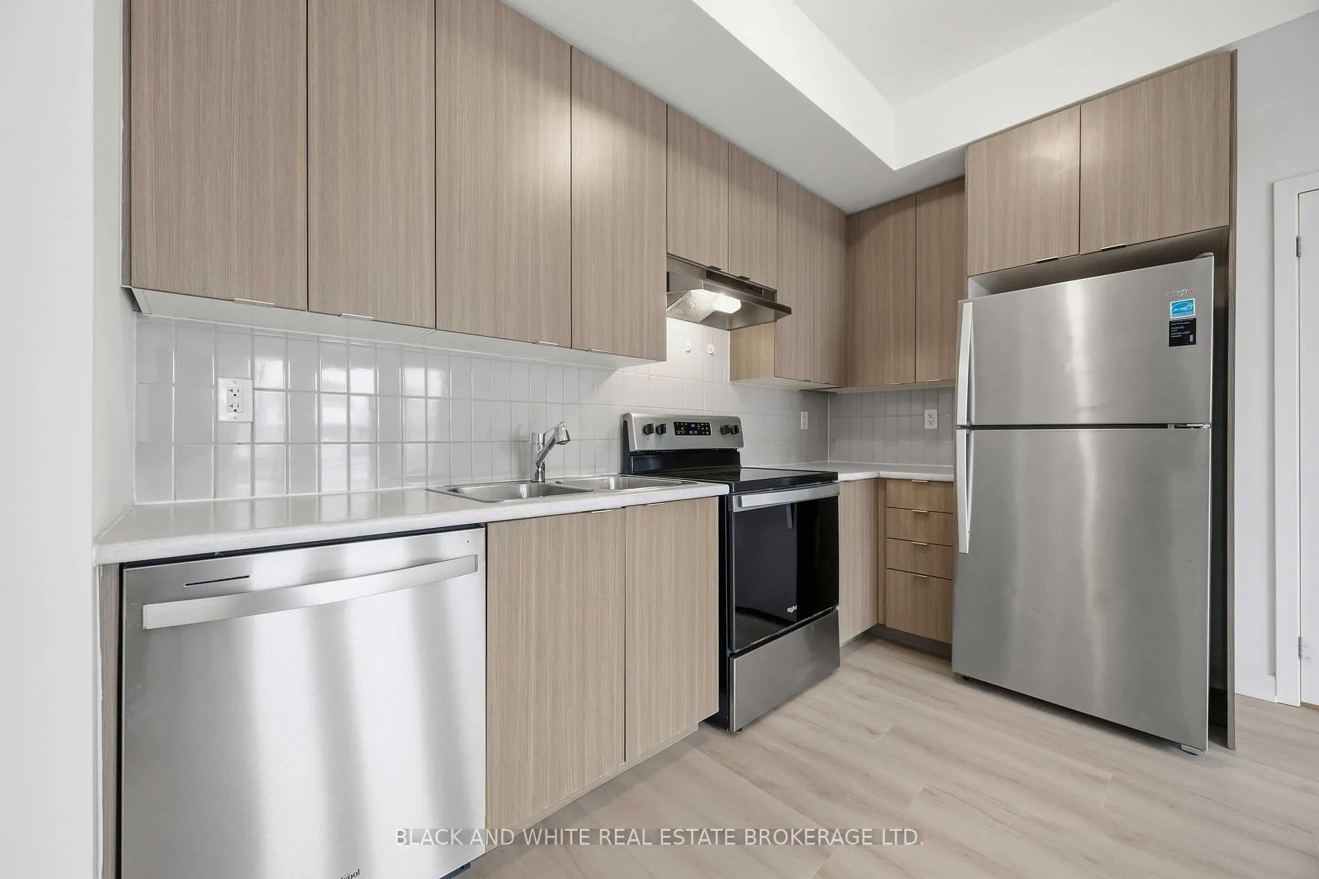 Photo 13 of Unit 505, 1525 Kingston Road, Pickering, Town Centre — HOMEH