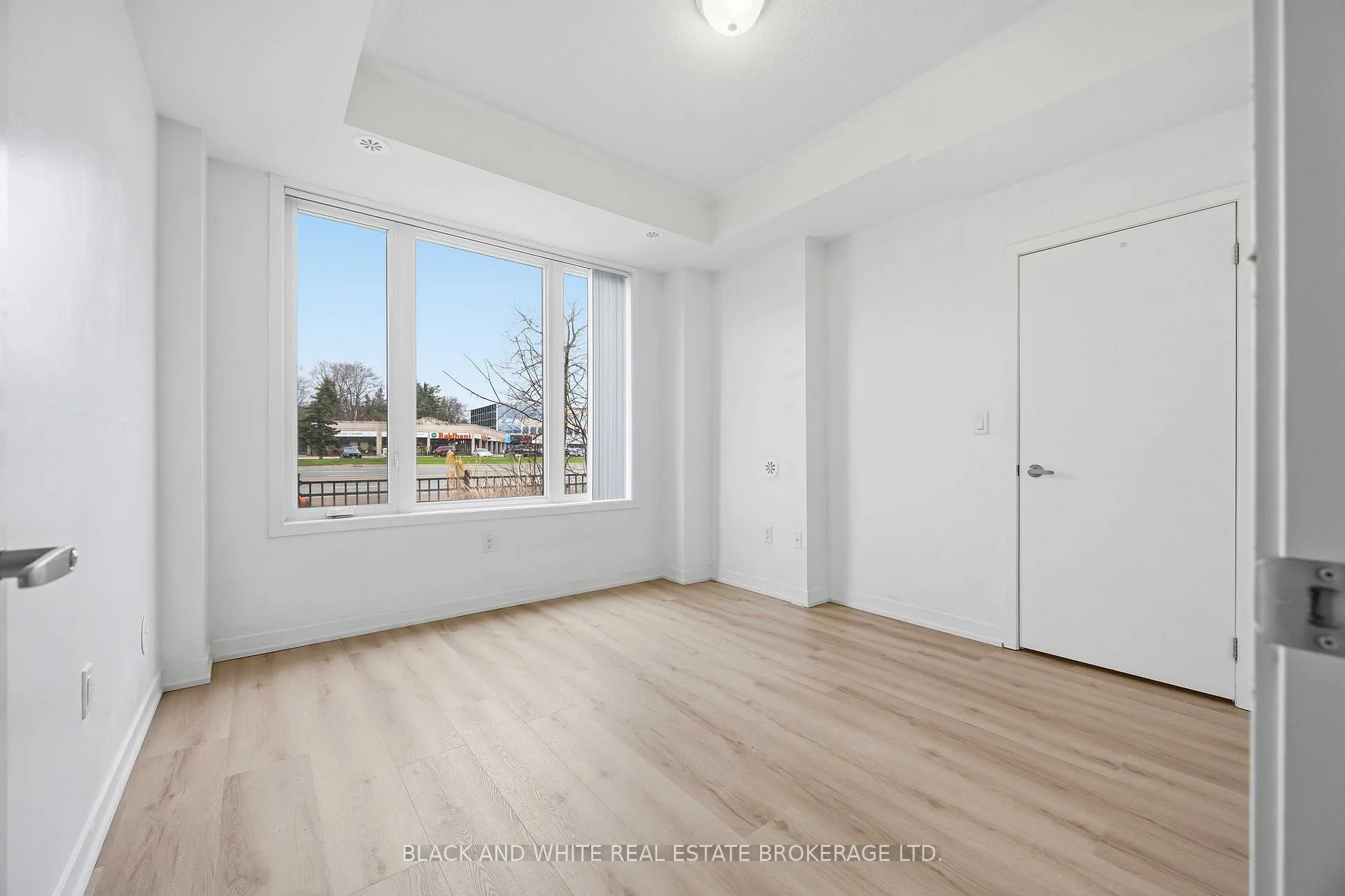 Photo 18 of Unit 505, 1525 Kingston Road, Pickering, Town Centre — HOMEH