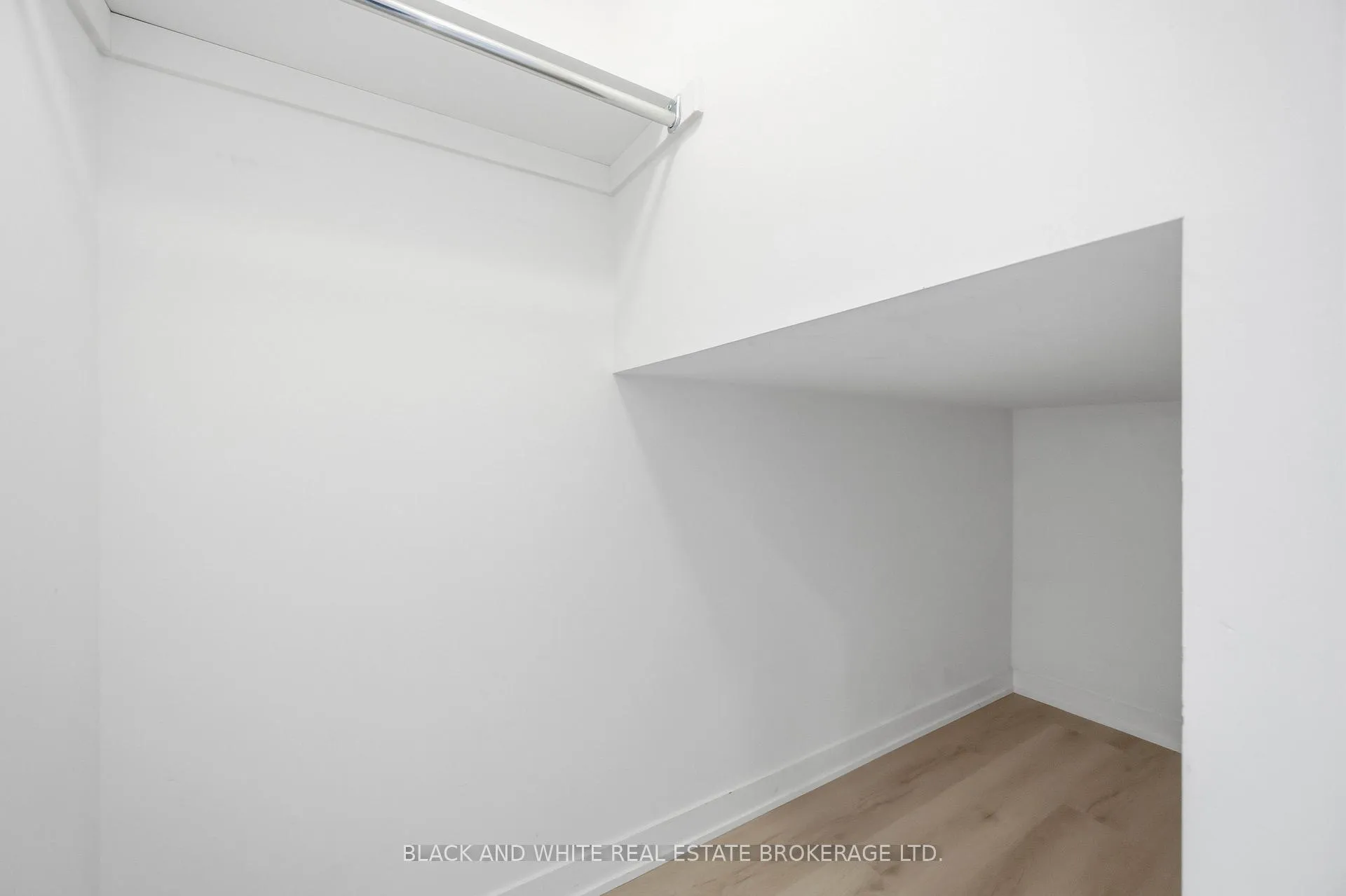 Photo 23 of Unit 505, 1525 Kingston Road, Pickering, Town Centre — HOMEH