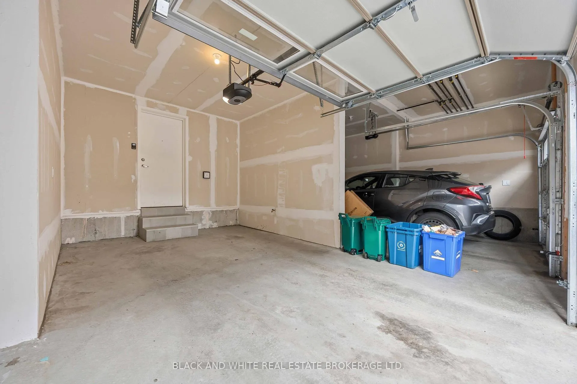 Photo 27 of Unit 505, 1525 Kingston Road, Pickering, Town Centre — HOMEH