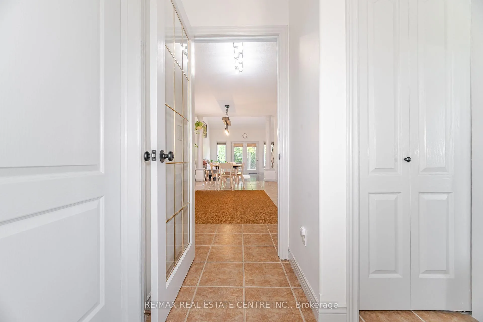 Photo 4 of 39 Stoneham Street, New Tecumseth, Alliston — HOMEH