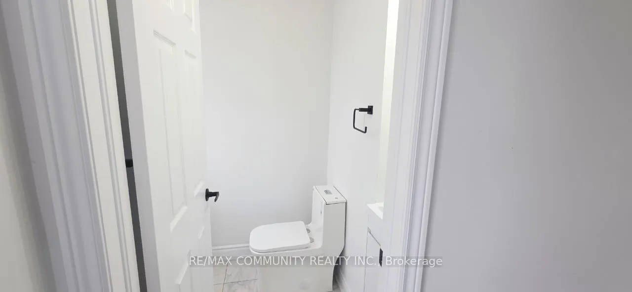 Photo 12 of Unit Upper, 50 Rockman Crescent, Brampton, Northwest Brampton — HOMEH