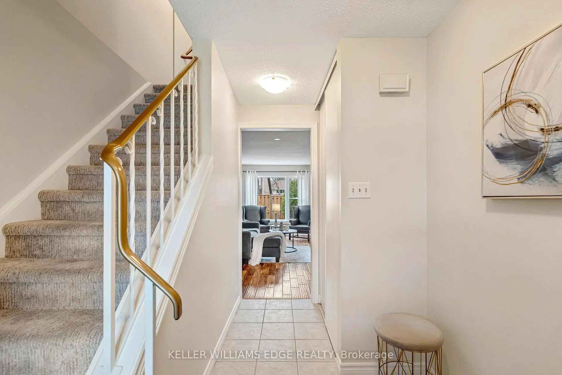 Photo 5 of Unit 5, 2185 Fairchild Boulevard, Burlington, Tyandaga — HOMEH