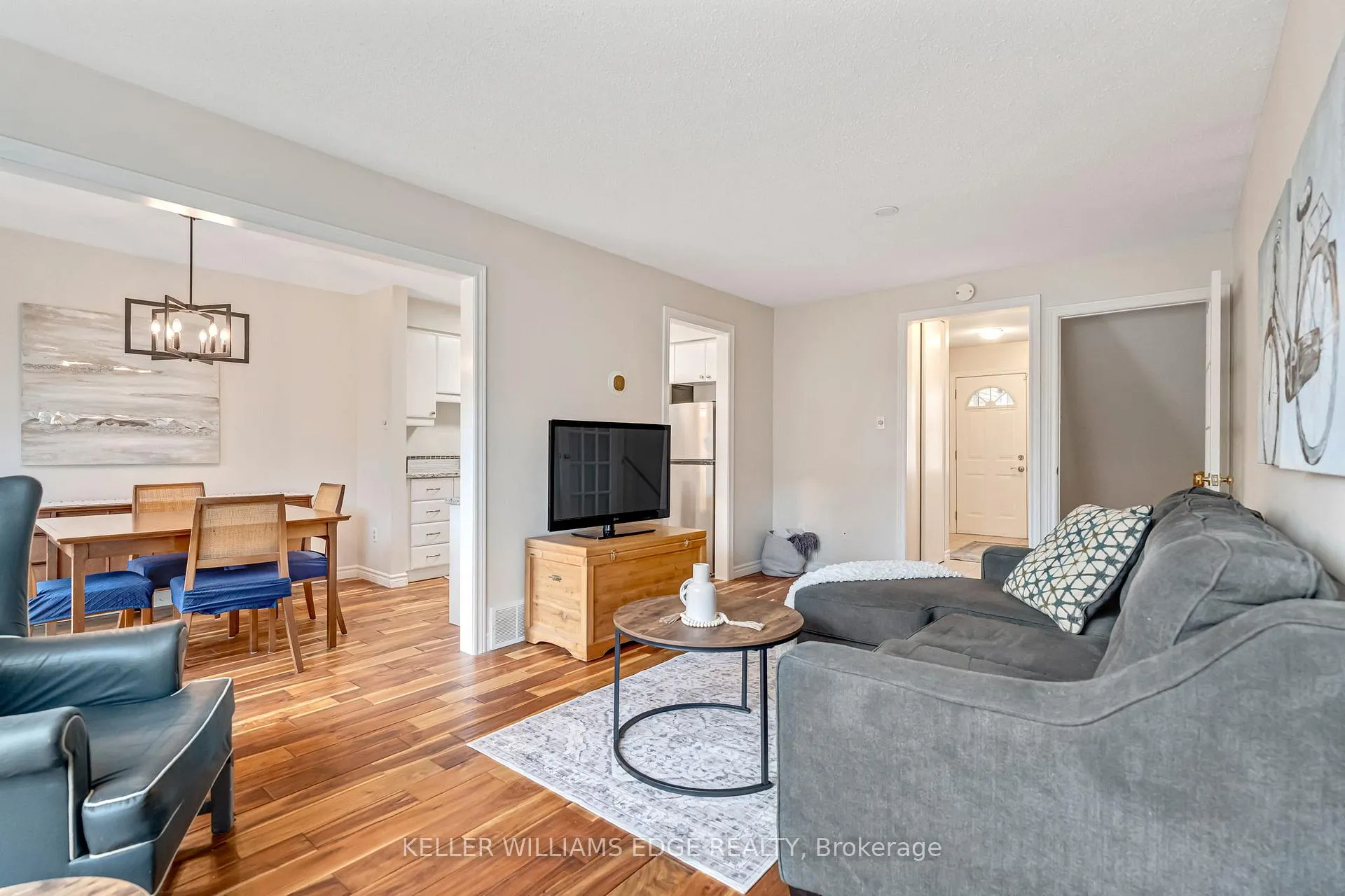 Photo 10 of Unit 5, 2185 Fairchild Boulevard, Burlington, Tyandaga — HOMEH