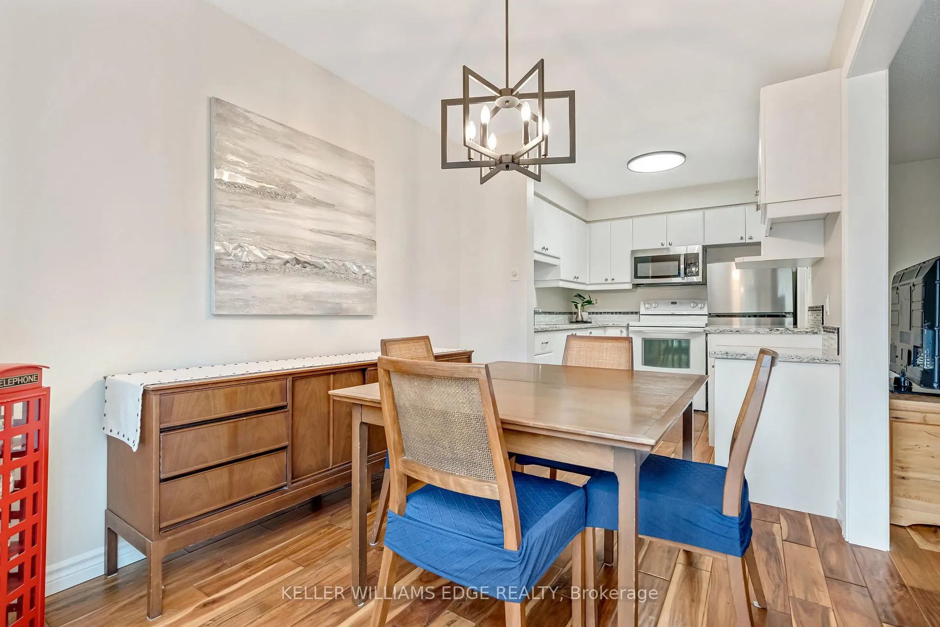 Photo 12 of Unit 5, 2185 Fairchild Boulevard, Burlington, Tyandaga — HOMEH