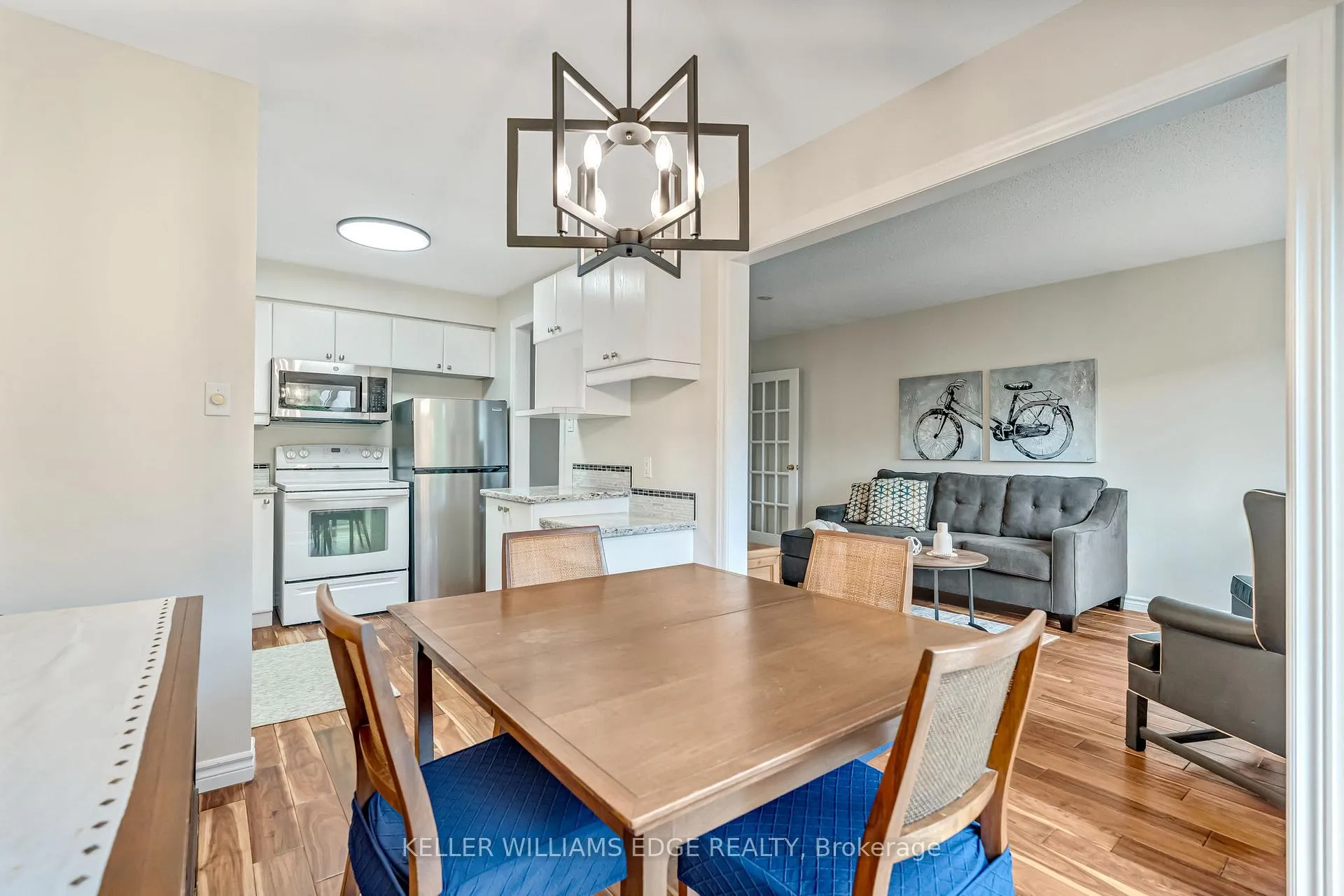 Photo 13 of Unit 5, 2185 Fairchild Boulevard, Burlington, Tyandaga — HOMEH