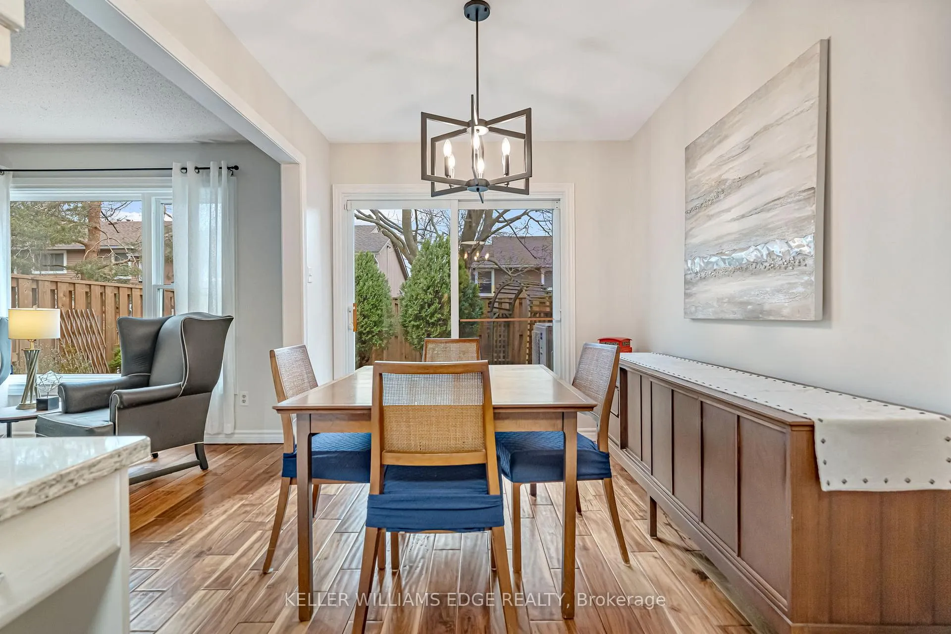 Photo 16 of Unit 5, 2185 Fairchild Boulevard, Burlington, Tyandaga — HOMEH