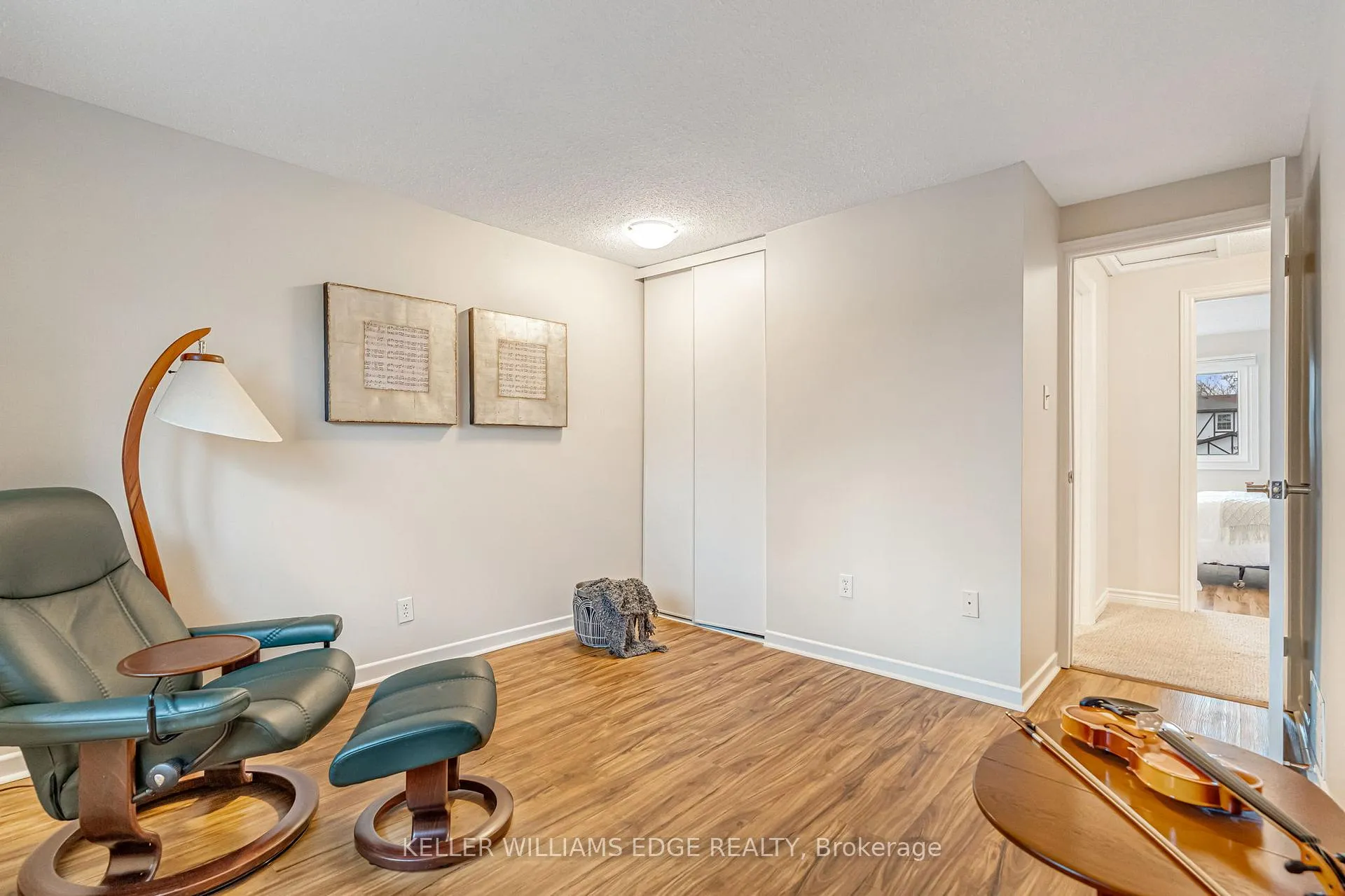 Photo 24 of Unit 5, 2185 Fairchild Boulevard, Burlington, Tyandaga — HOMEH