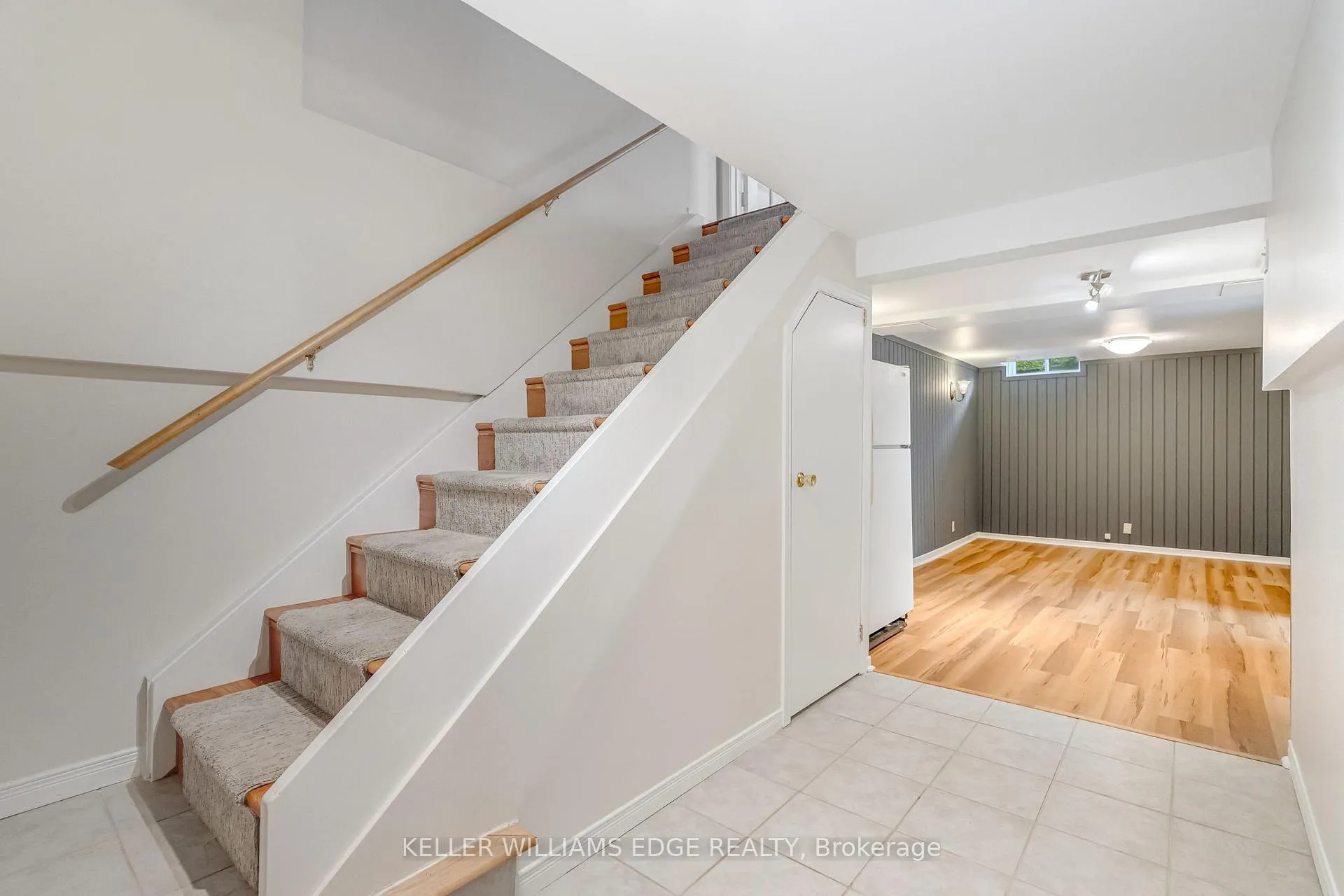 Photo 25 of Unit 5, 2185 Fairchild Boulevard, Burlington, Tyandaga — HOMEH