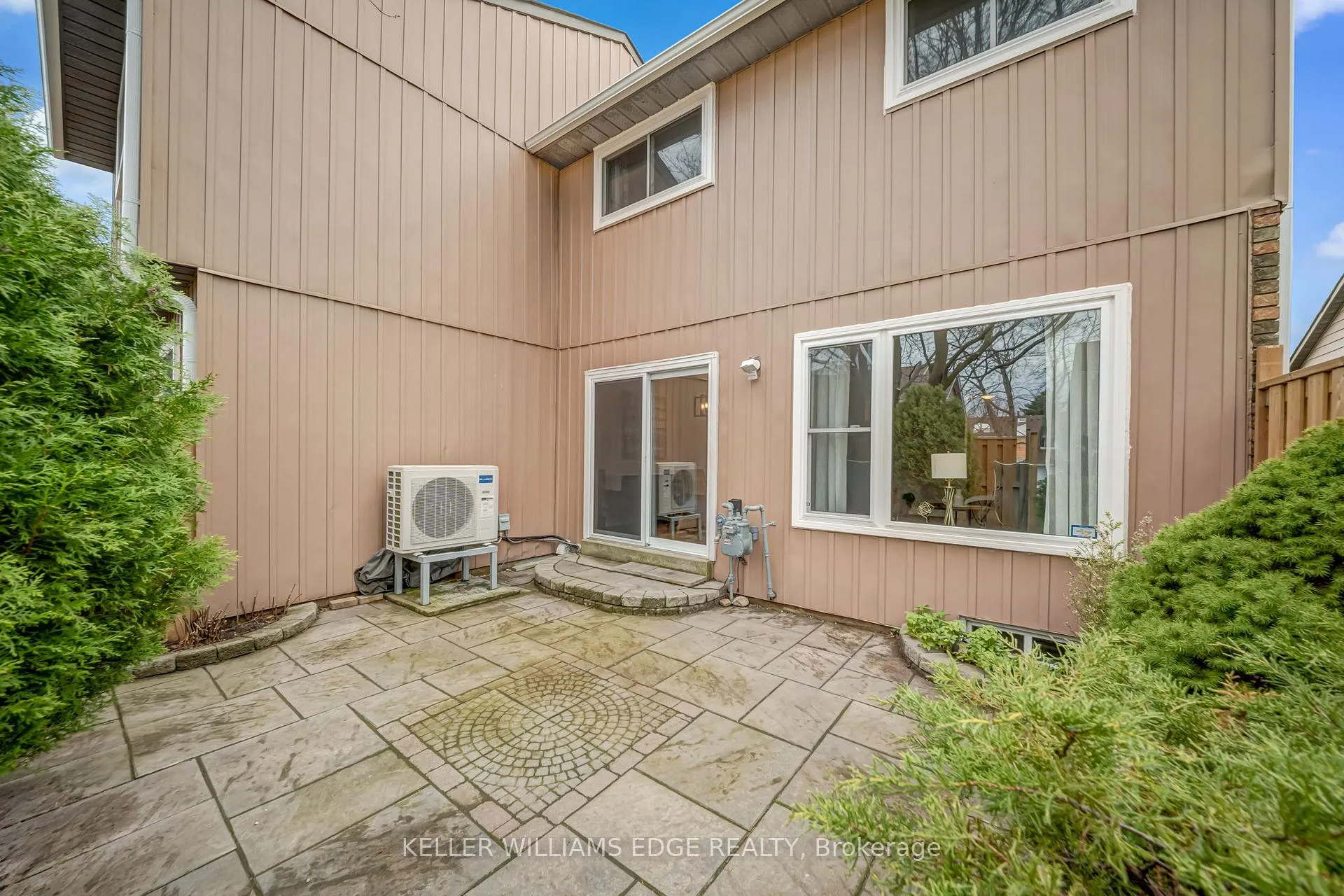 Photo 27 of Unit 5, 2185 Fairchild Boulevard, Burlington, Tyandaga — HOMEH