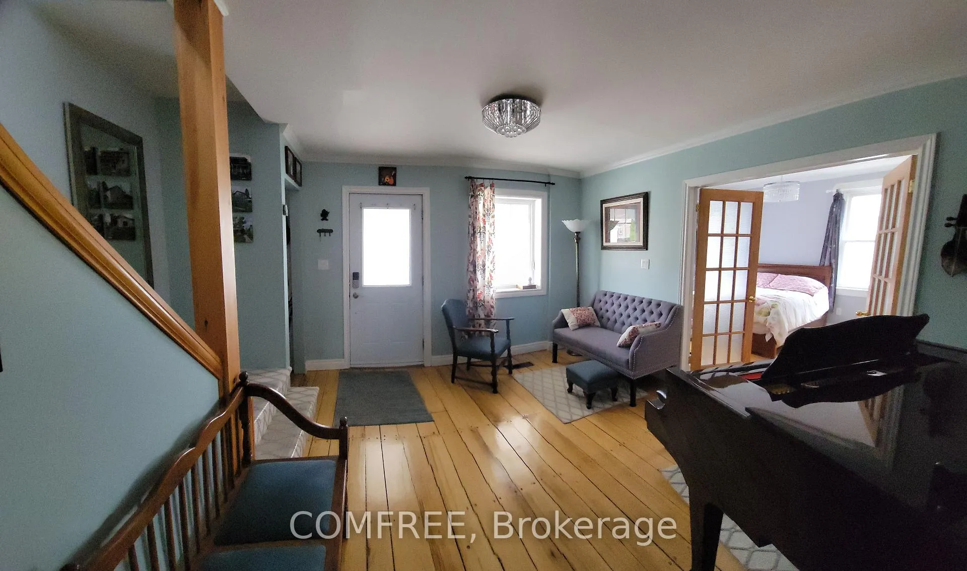 Photo 10 of 136 John Street, Gananoque — HOMEH