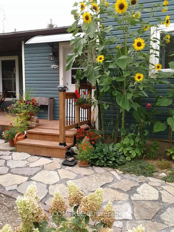 Photo 46 of 136 John Street, Gananoque — HOMEH