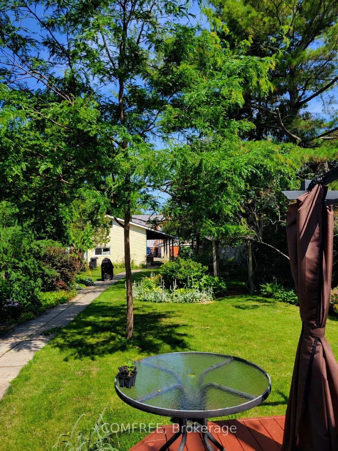 Photo 43 of 136 John Street, Gananoque — HOMEH
