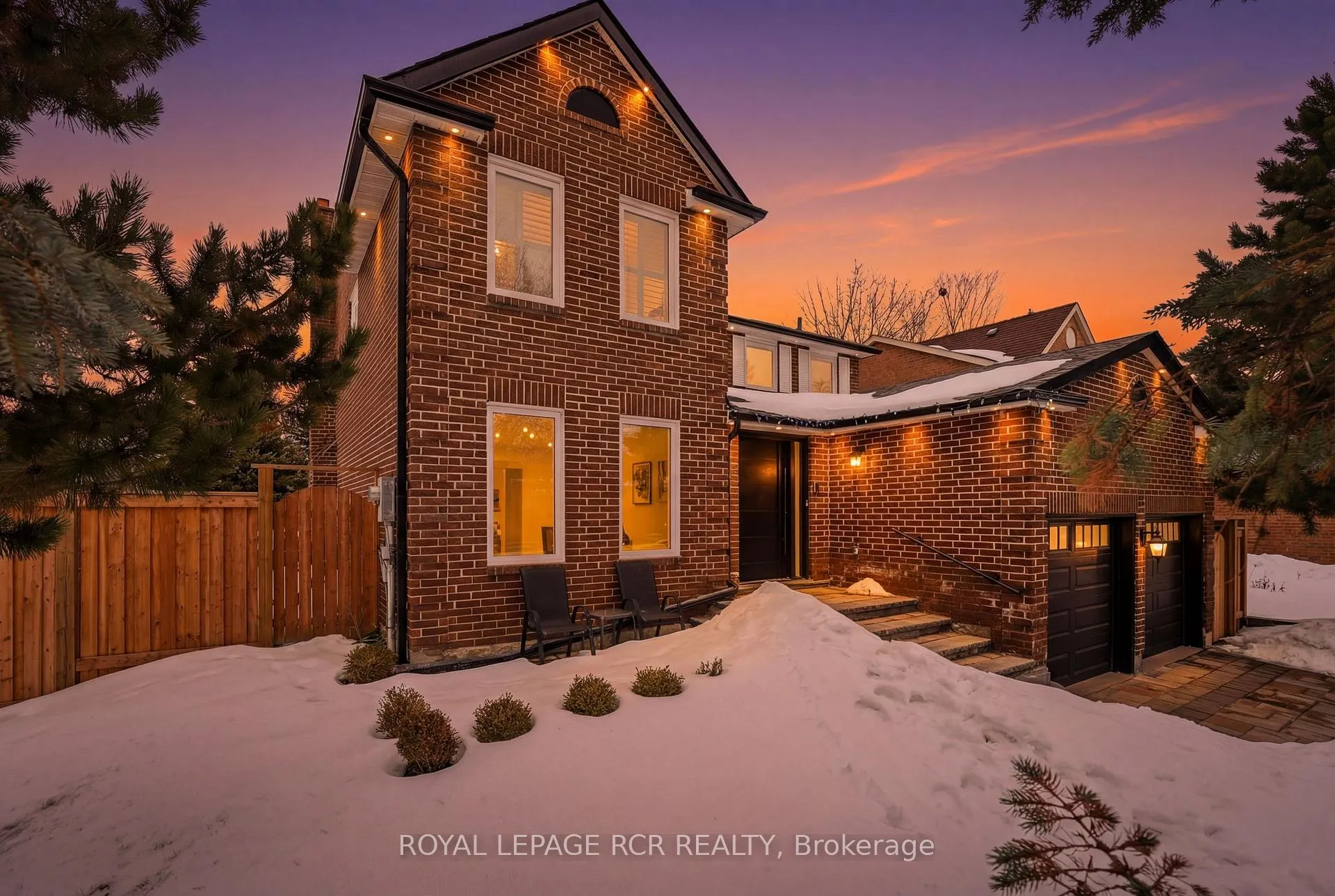 Photo 2 of 2 Meyer Circle, Markham, Markham Village — HOMEH