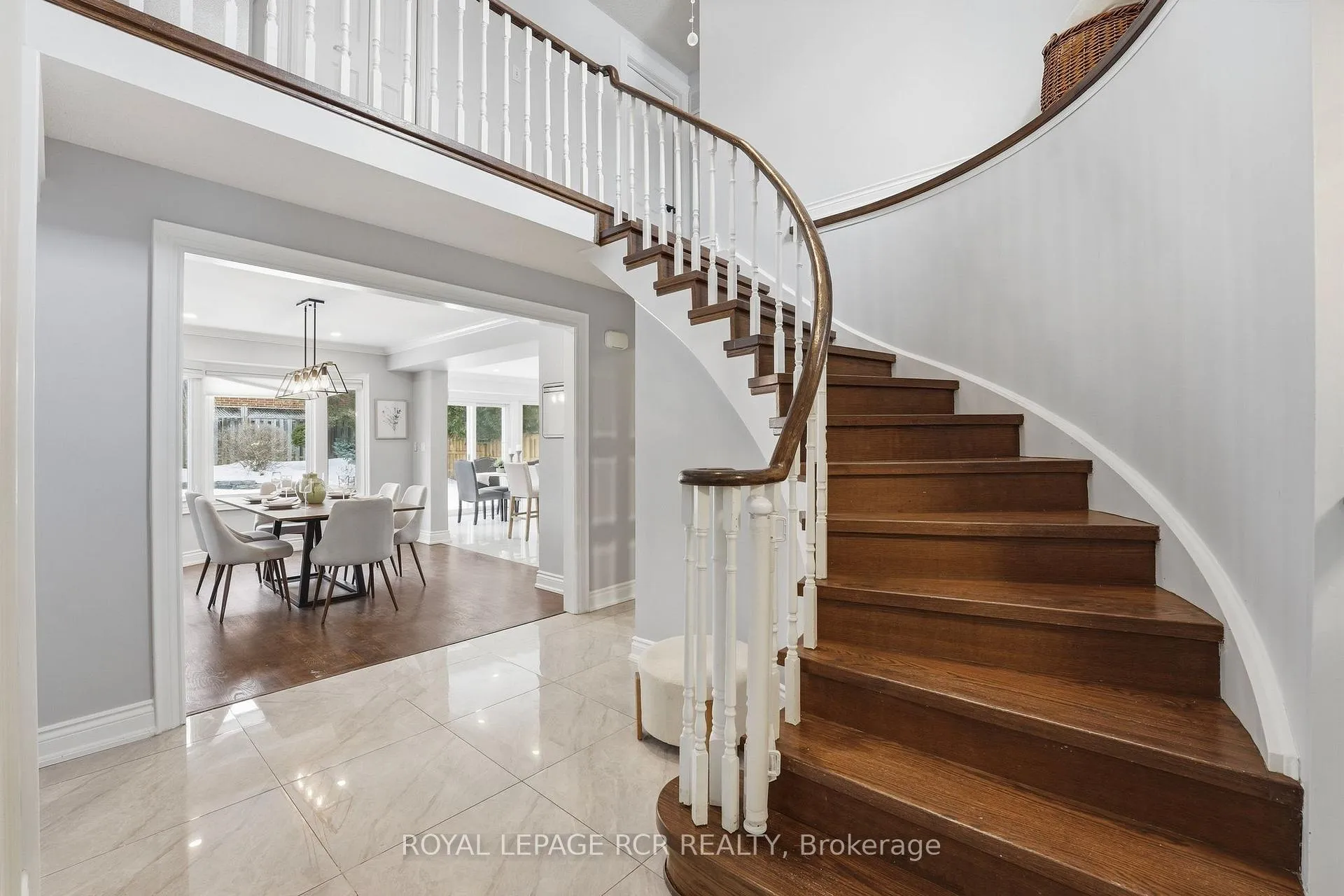 Photo 21 of 2 Meyer Circle, Markham, Markham Village — HOMEH