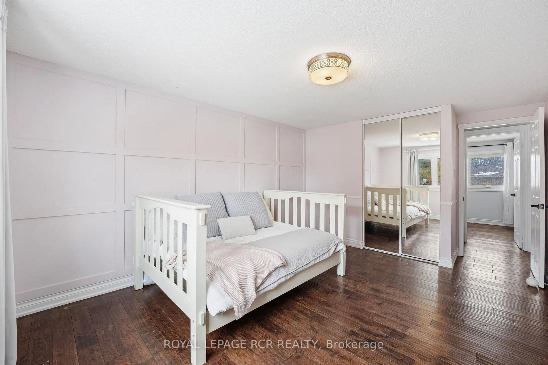 Photo 30 of 2 Meyer Circle, Markham, Markham Village — HOMEH