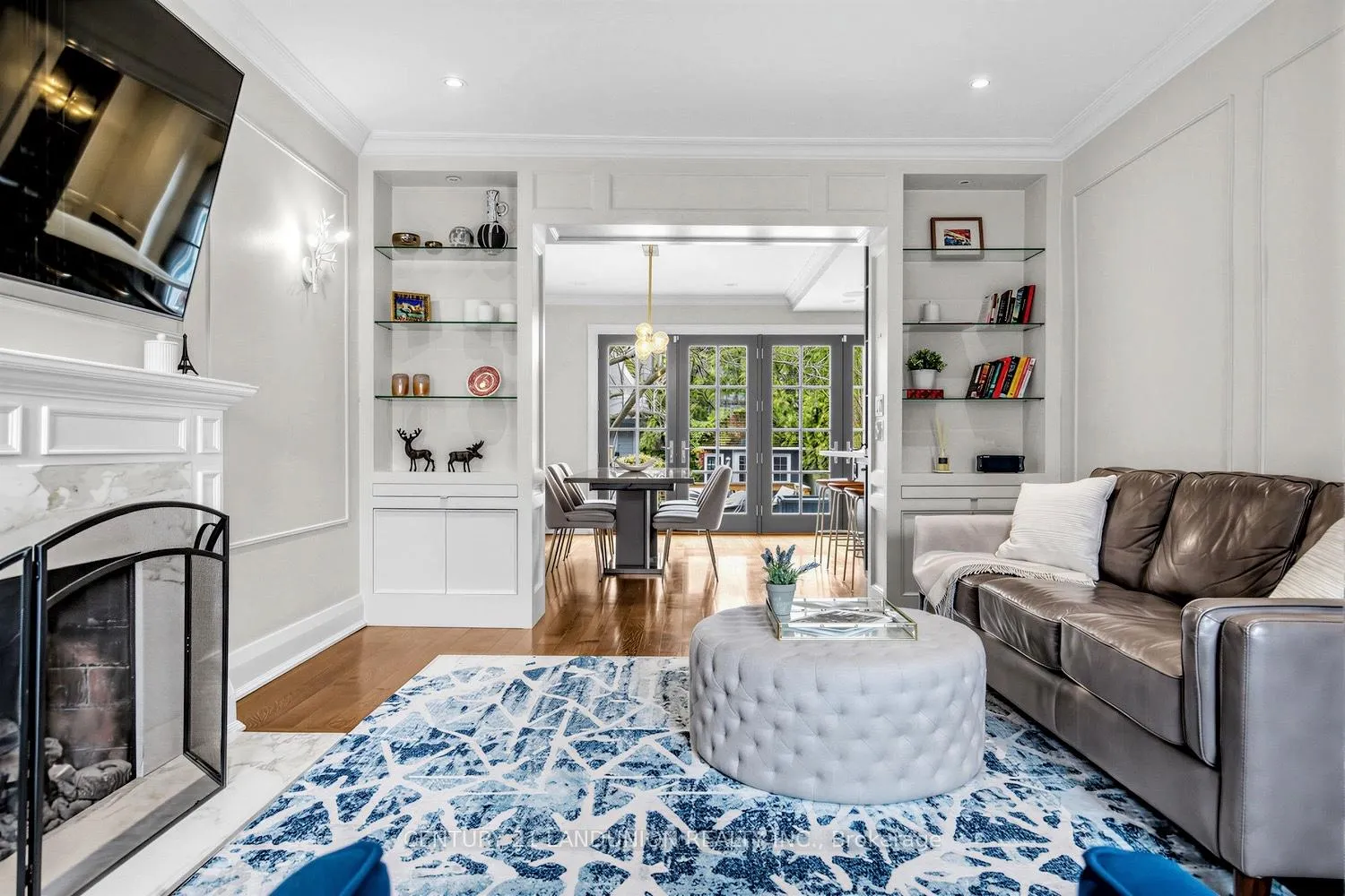 Photo 4 of 17 Otter Crescent, Toronto, Bedford Park-Nortown — HOMEH