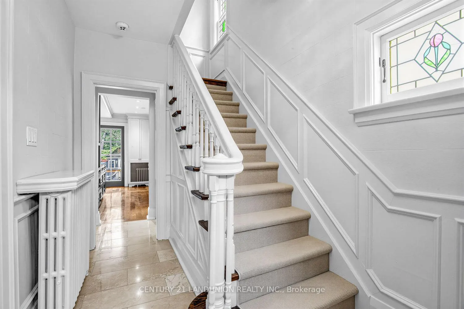 Photo 10 of 17 Otter Crescent, Toronto, Bedford Park-Nortown — HOMEH